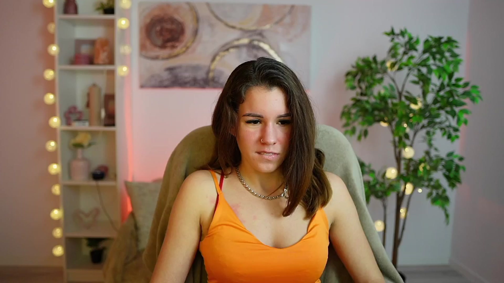 Gallery image thumbnail from Alyssa_Hall's myfreecams stream on, 01/17/2025, 17:05 image 20 of 20