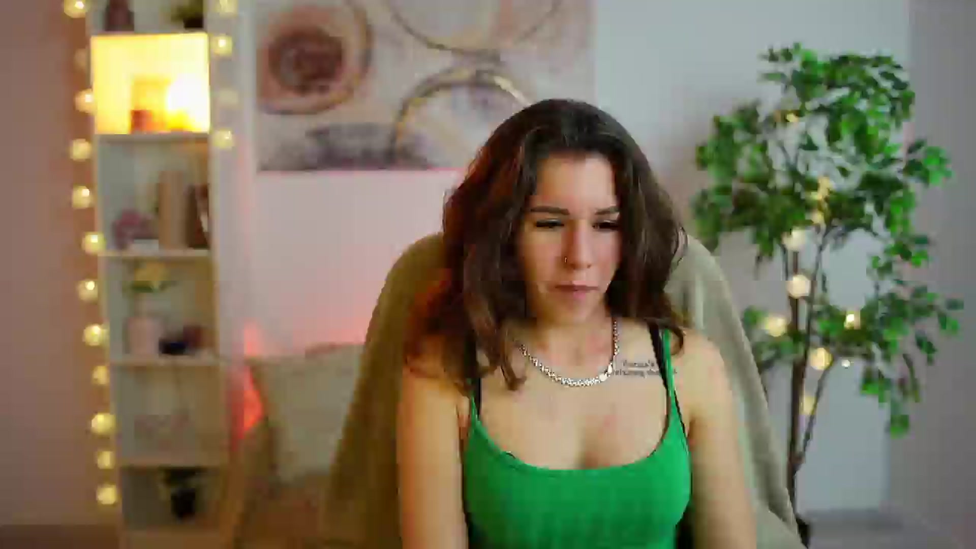 Gallery image thumbnail from Alyssa_Hall's myfreecams stream on, 01/18/2025, 18:53 image 1 of 20
