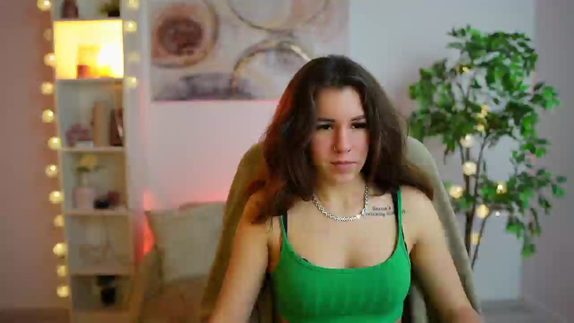 Gallery image thumbnail from Alyssa_Hall's myfreecams stream on, 01/18/2025, 18:53 image 9 of 20