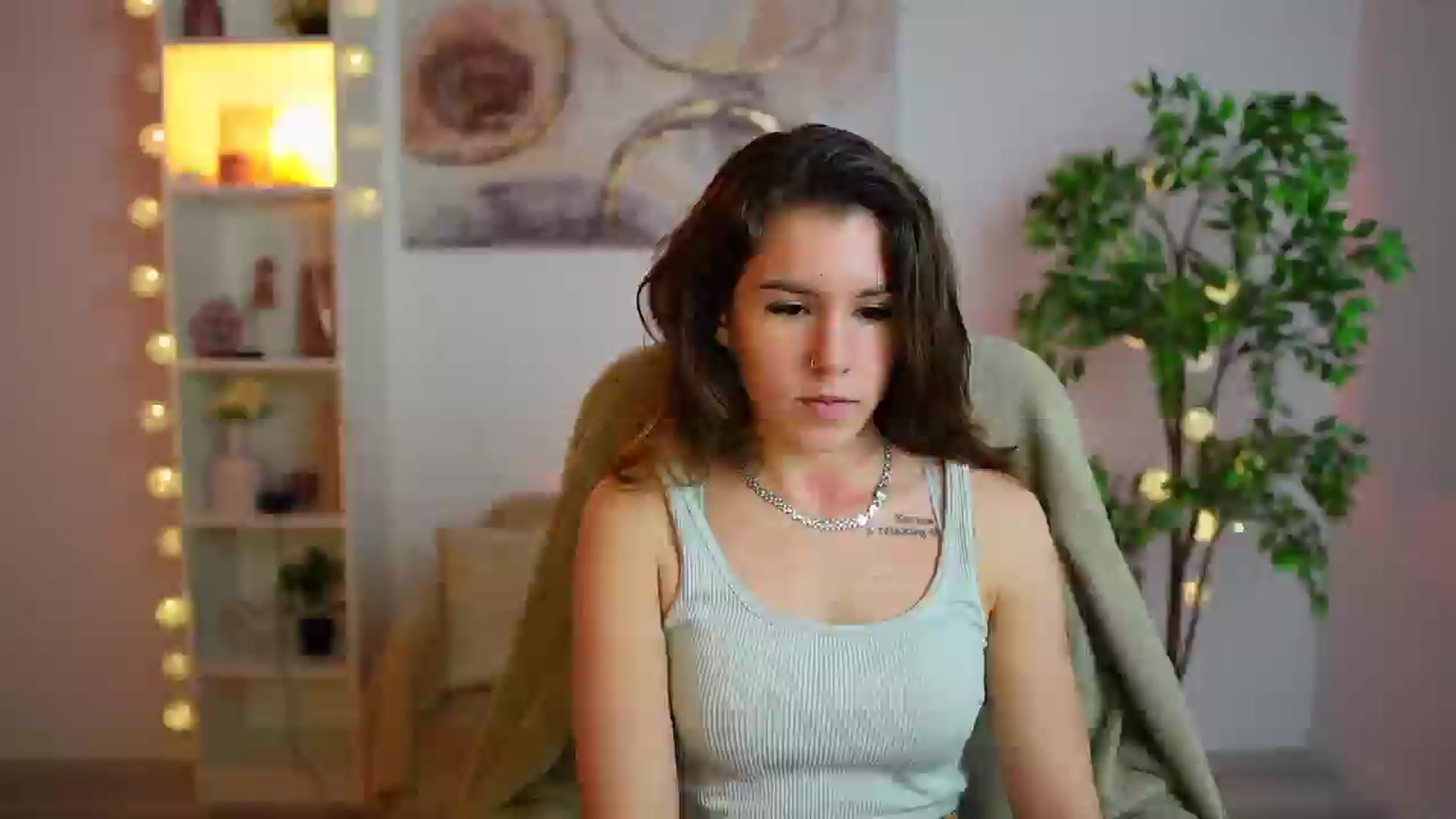 Gallery image thumbnail from Alyssa_Hall's myfreecams stream on, 01/19/2025, 17:11 image 7 of 20