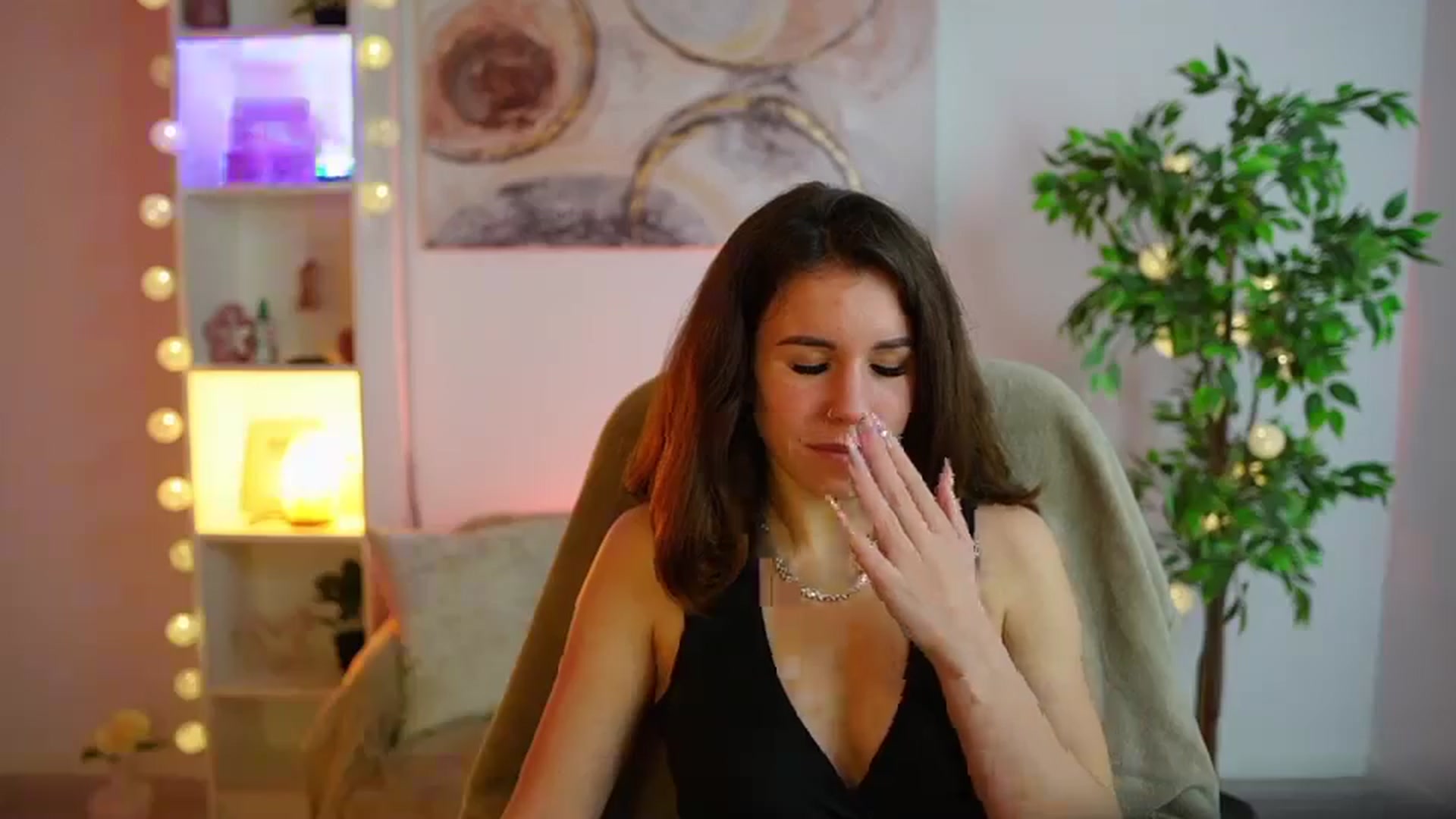 Gallery image thumbnail from Alyssa_Hall's myfreecams stream on, 01/22/2025, 16:58 image 20 of 20