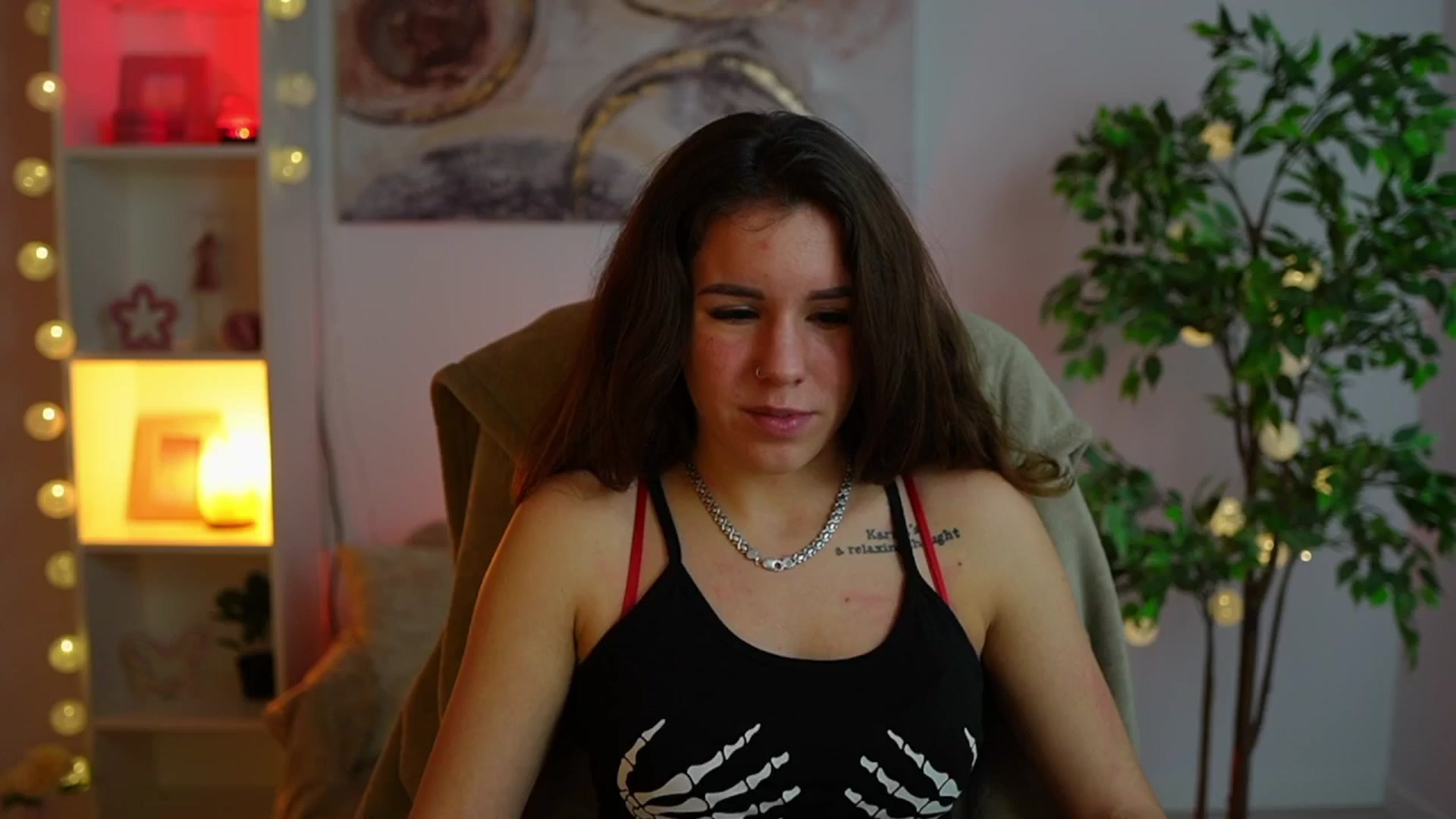 Gallery image thumbnail from Alyssa_Hall's myfreecams stream on, 01/23/2025, 15:56 image 14 of 20