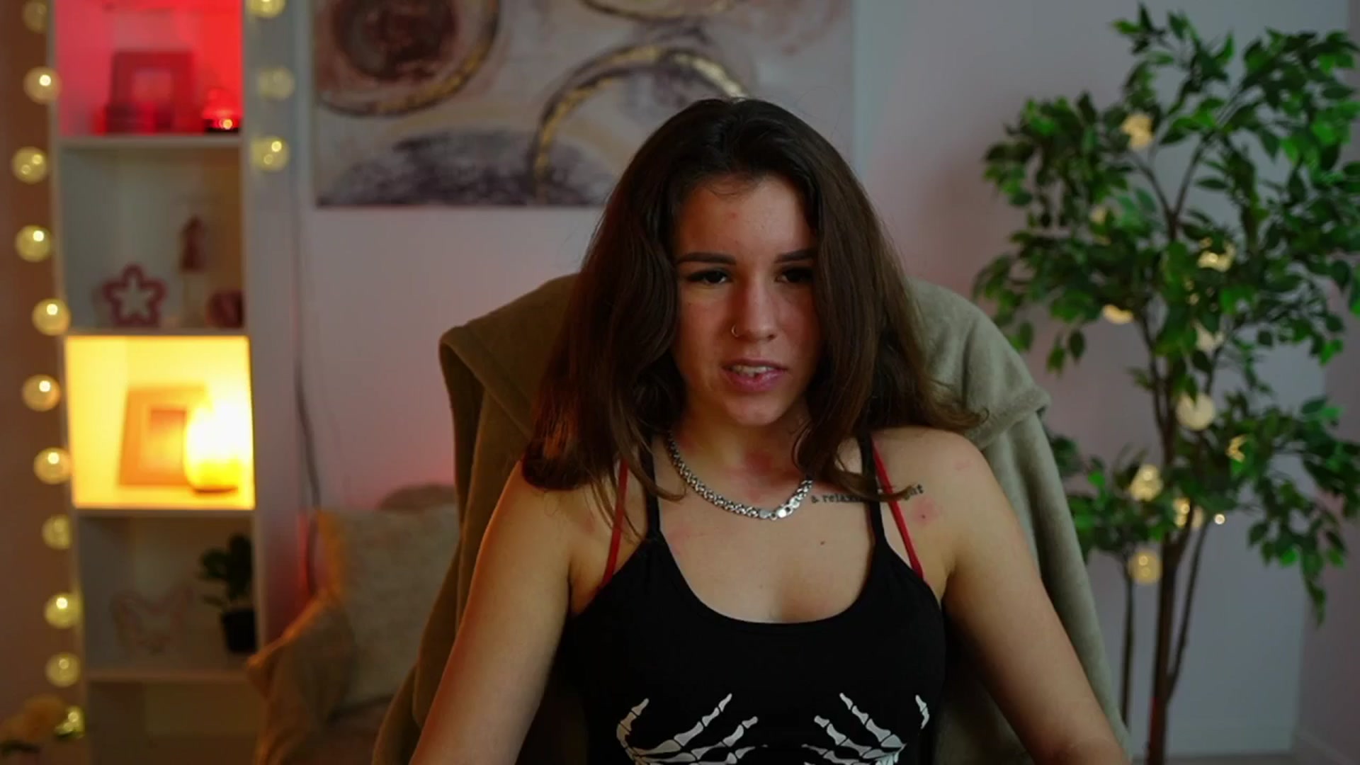 Gallery image thumbnail from Alyssa_Hall's myfreecams stream on, 01/23/2025, 16:56 image 9 of 20