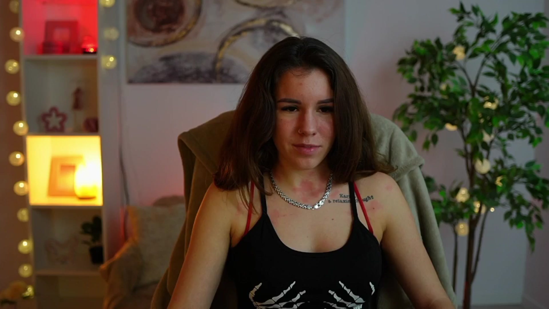 Gallery image thumbnail from Alyssa_Hall's myfreecams stream on, 01/23/2025, 16:56 image 6 of 20