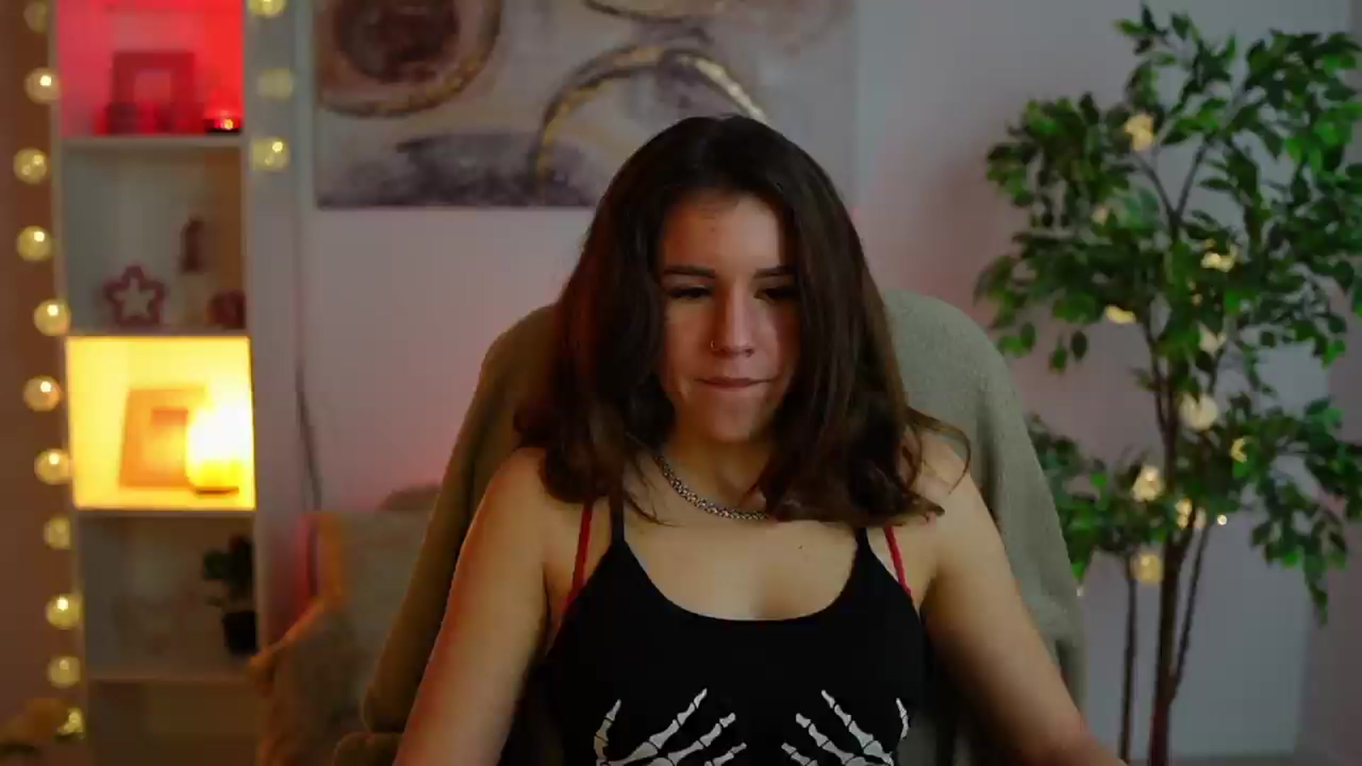 Gallery image thumbnail from Alyssa_Hall's myfreecams stream on, 01/23/2025, 19:03 image 12 of 20