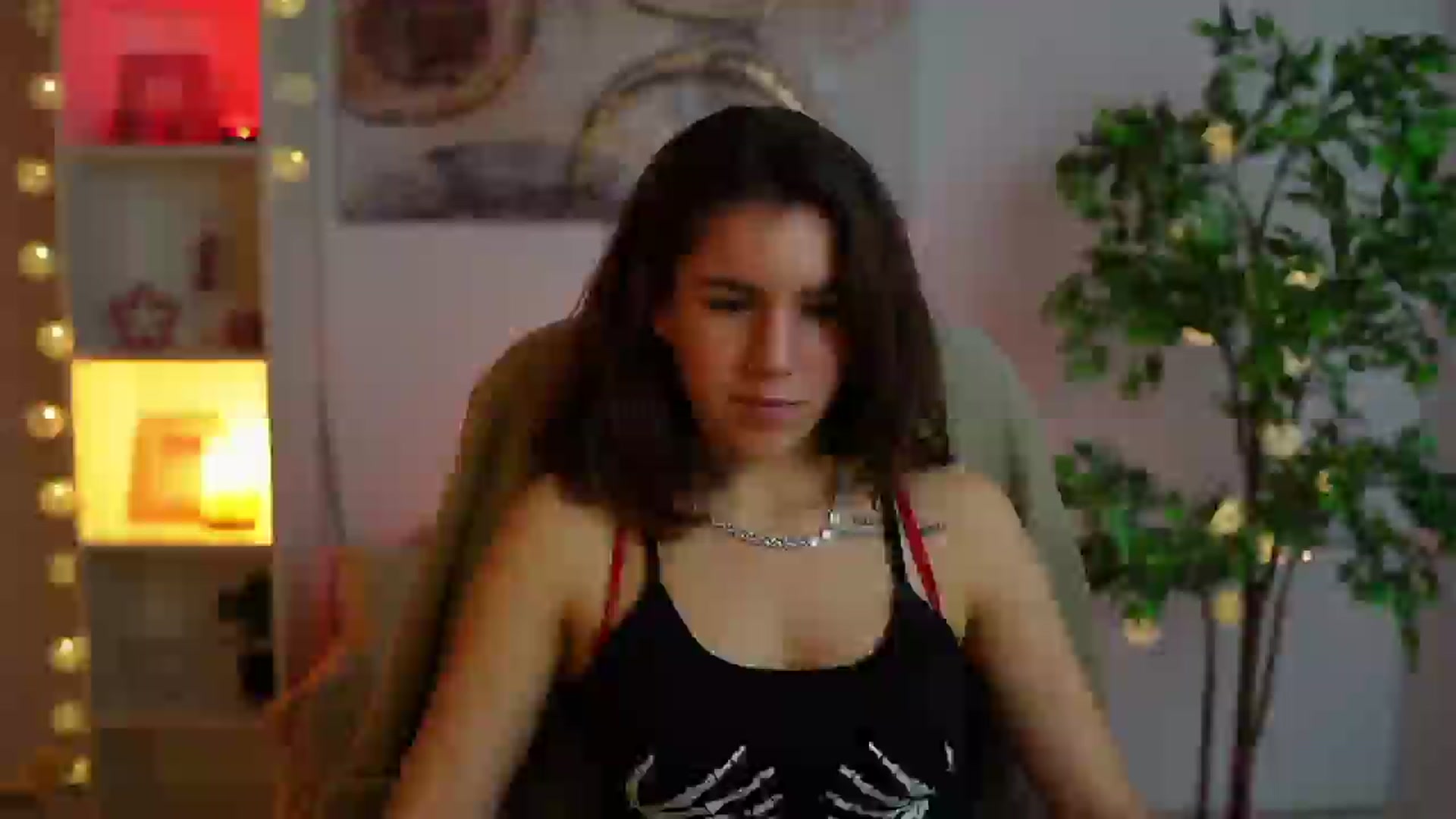 Gallery image thumbnail from Alyssa_Hall's myfreecams stream on, 01/23/2025, 19:03 image 17 of 20