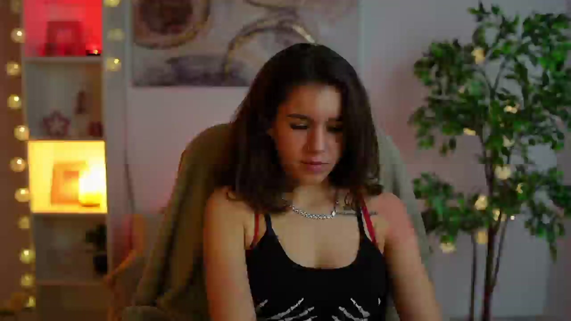 Gallery image thumbnail from Alyssa_Hall's myfreecams stream on, 01/23/2025, 19:03 image 18 of 20