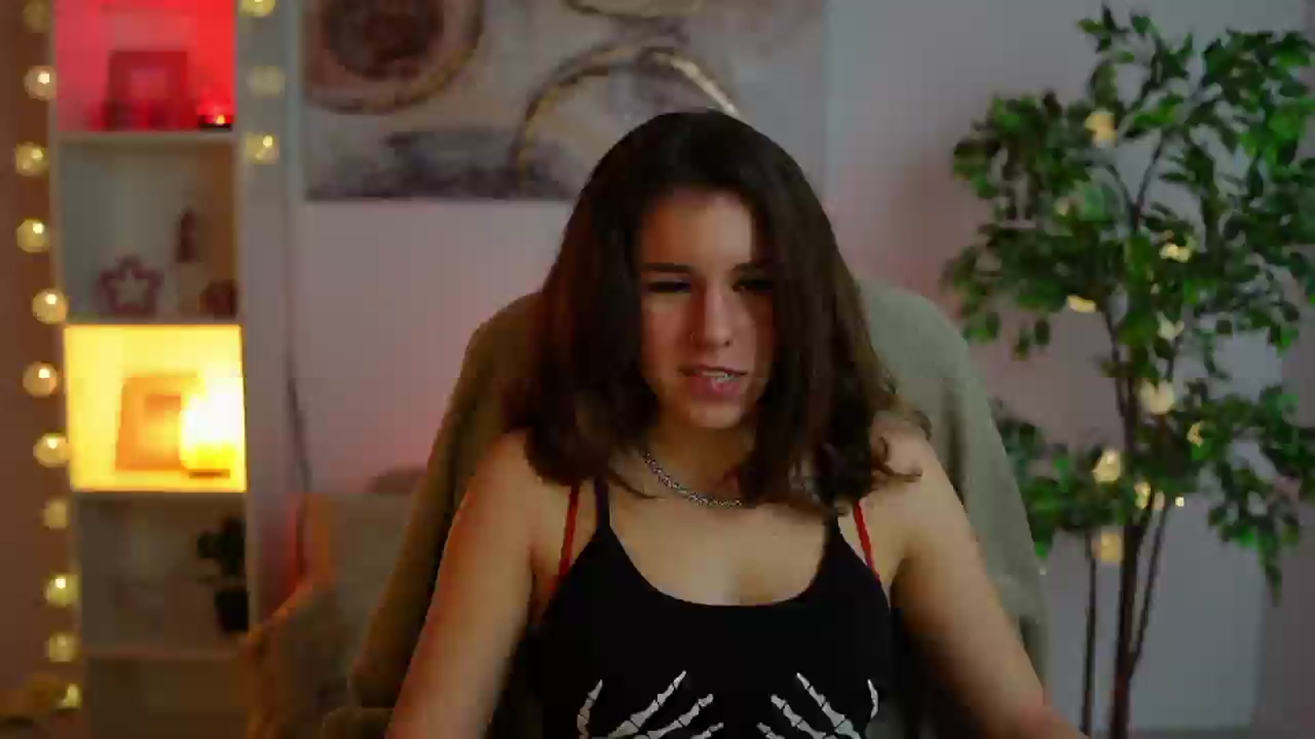 Gallery image thumbnail from Alyssa_Hall's myfreecams stream on, 01/23/2025, 19:03 image 11 of 20