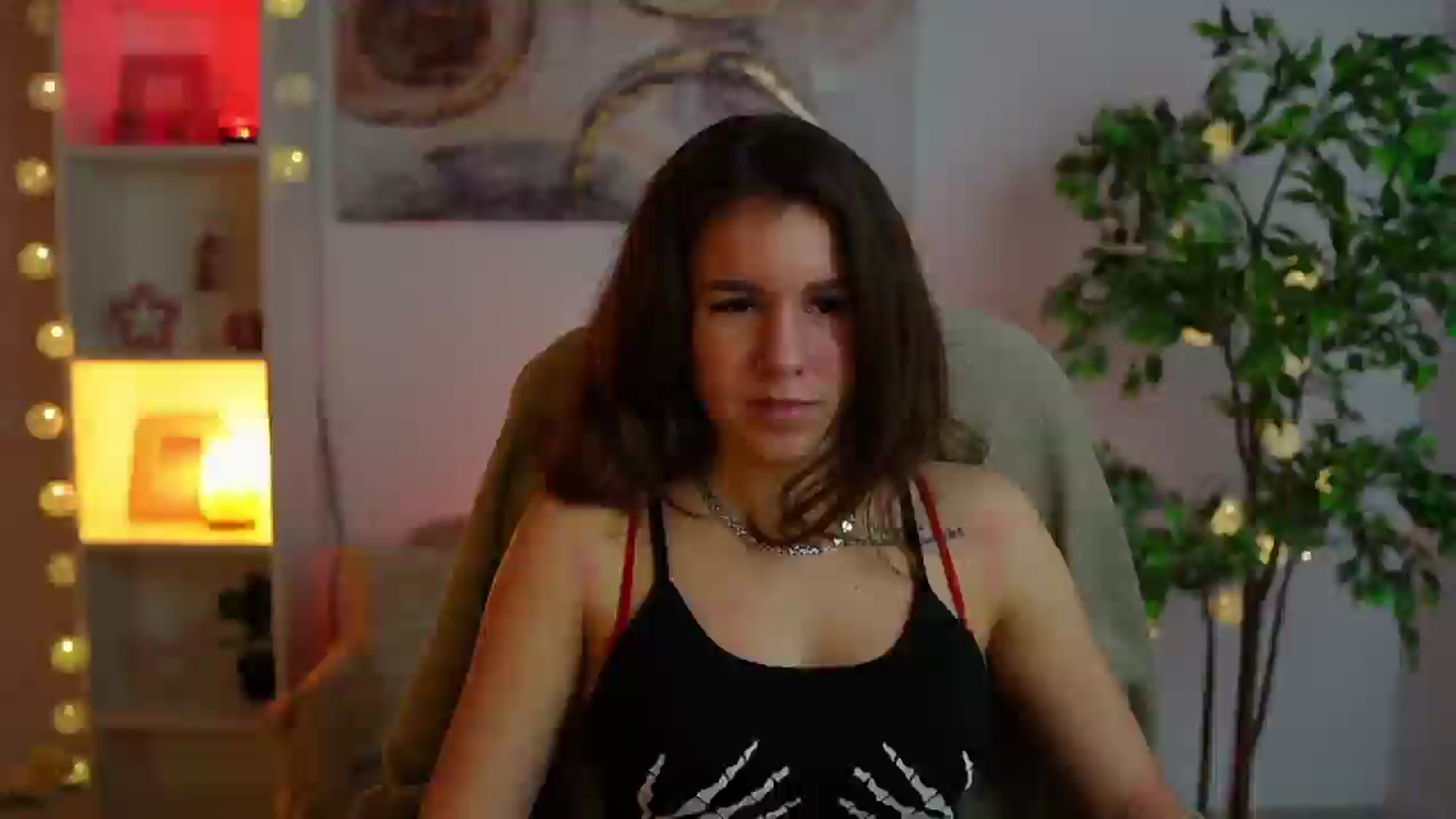 Gallery image thumbnail from Alyssa_Hall's myfreecams stream on, 01/23/2025, 19:03 image 9 of 20