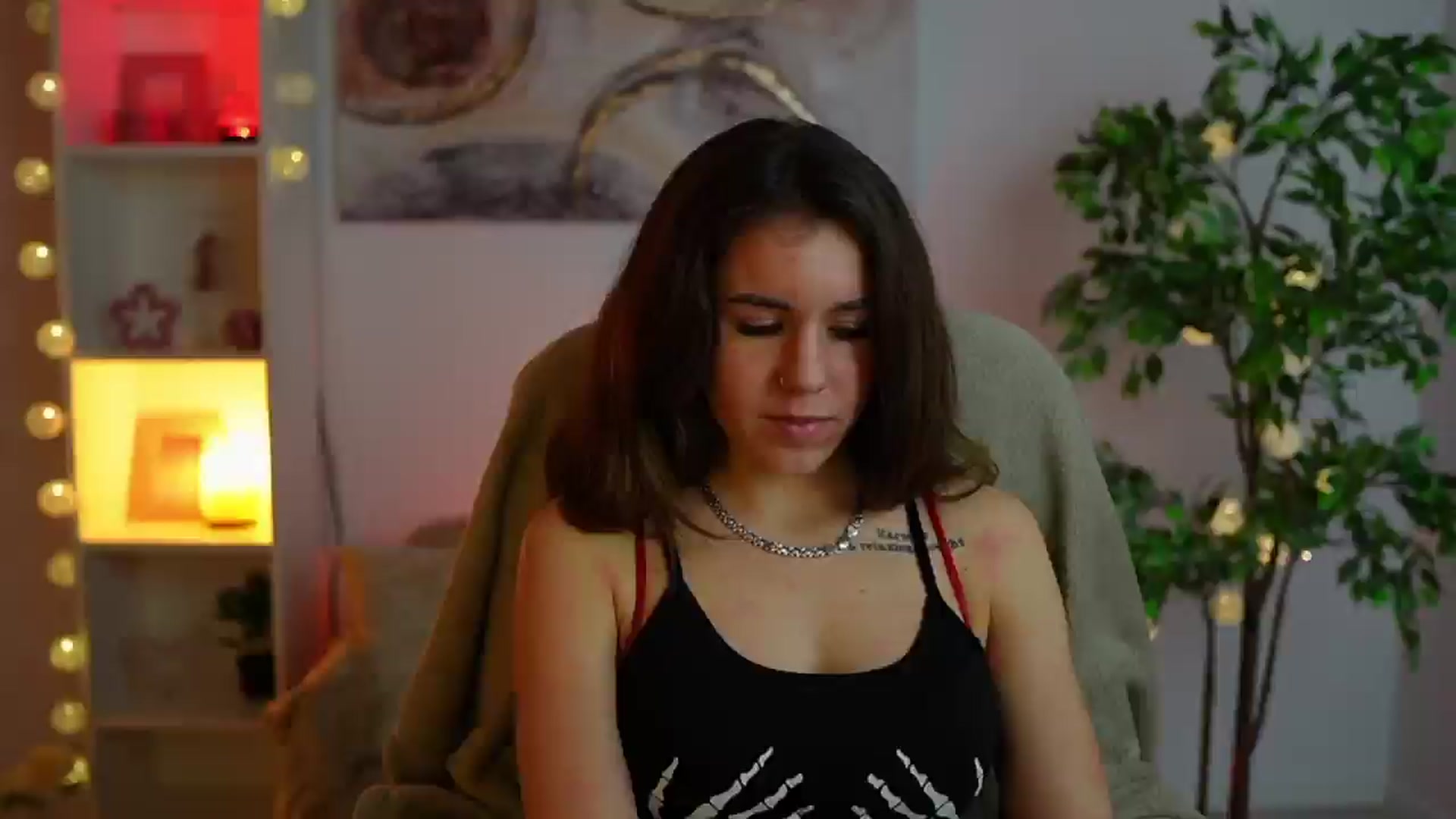 Gallery image thumbnail from Alyssa_Hall's myfreecams stream on, 01/23/2025, 19:03 image 10 of 20