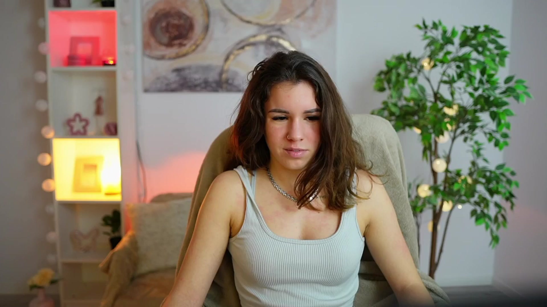 Gallery image thumbnail from Alyssa_Hall's myfreecams stream on, 01/24/2025, 16:12 image 1 of 20