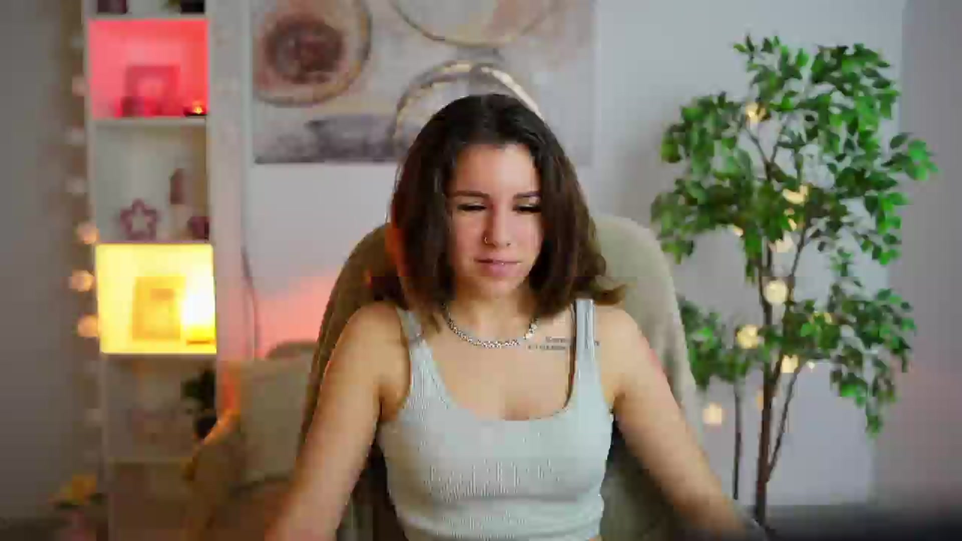 Gallery image thumbnail from Alyssa_Hall's myfreecams stream on, 01/24/2025, 18:49 image 20 of 20