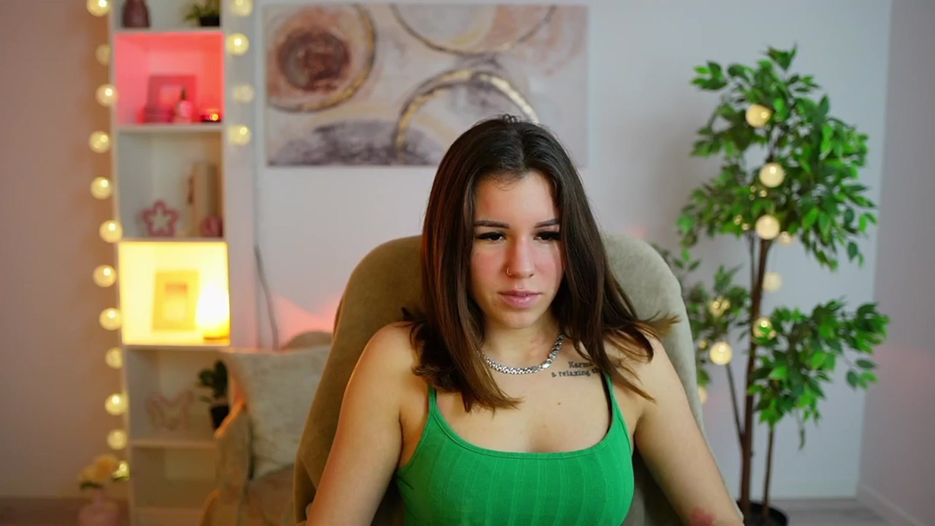 Gallery image thumbnail from Alyssa_Hall's myfreecams stream on, 01/29/2025, 16:22 image 20 of 20