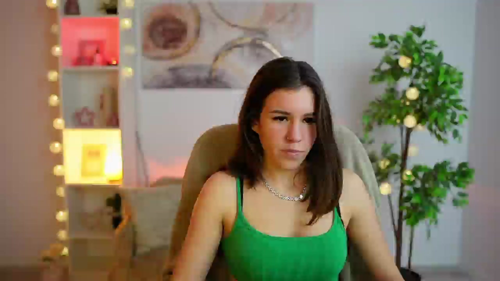Gallery image thumbnail from Alyssa_Hall's myfreecams stream on, 01/29/2025, 18:33 image 2 of 20