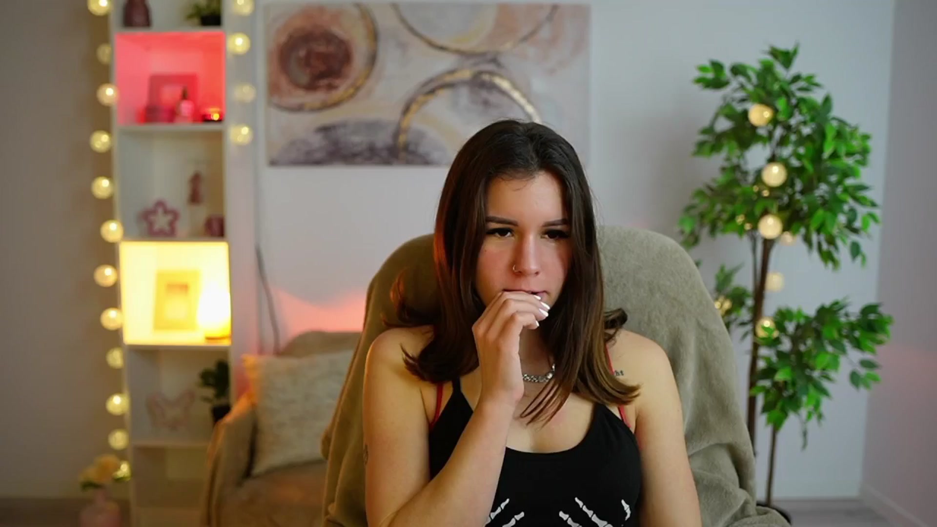 Gallery image thumbnail from Alyssa_Hall's myfreecams stream on, 01/30/2025, 16:03 image 17 of 20