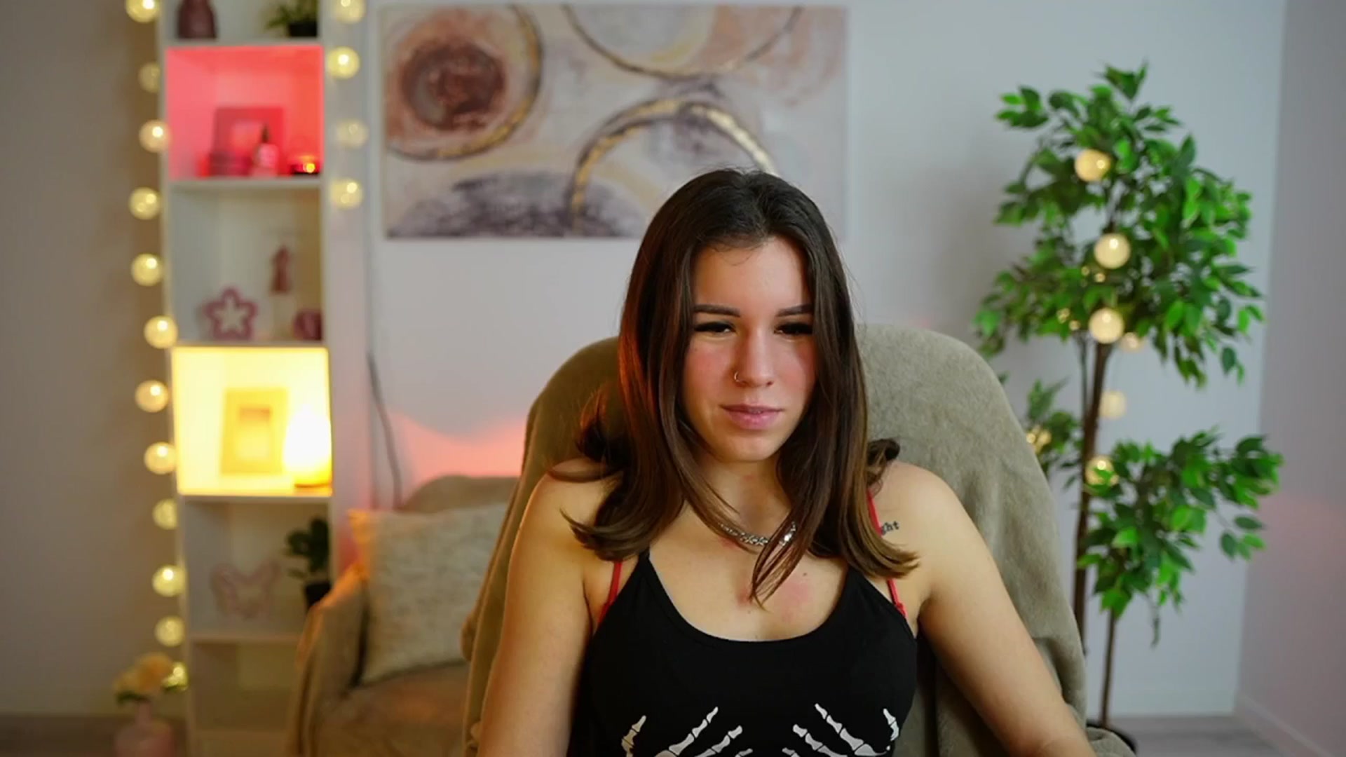 Gallery image thumbnail from Alyssa_Hall's myfreecams stream on, 01/30/2025, 16:03 image 16 of 20