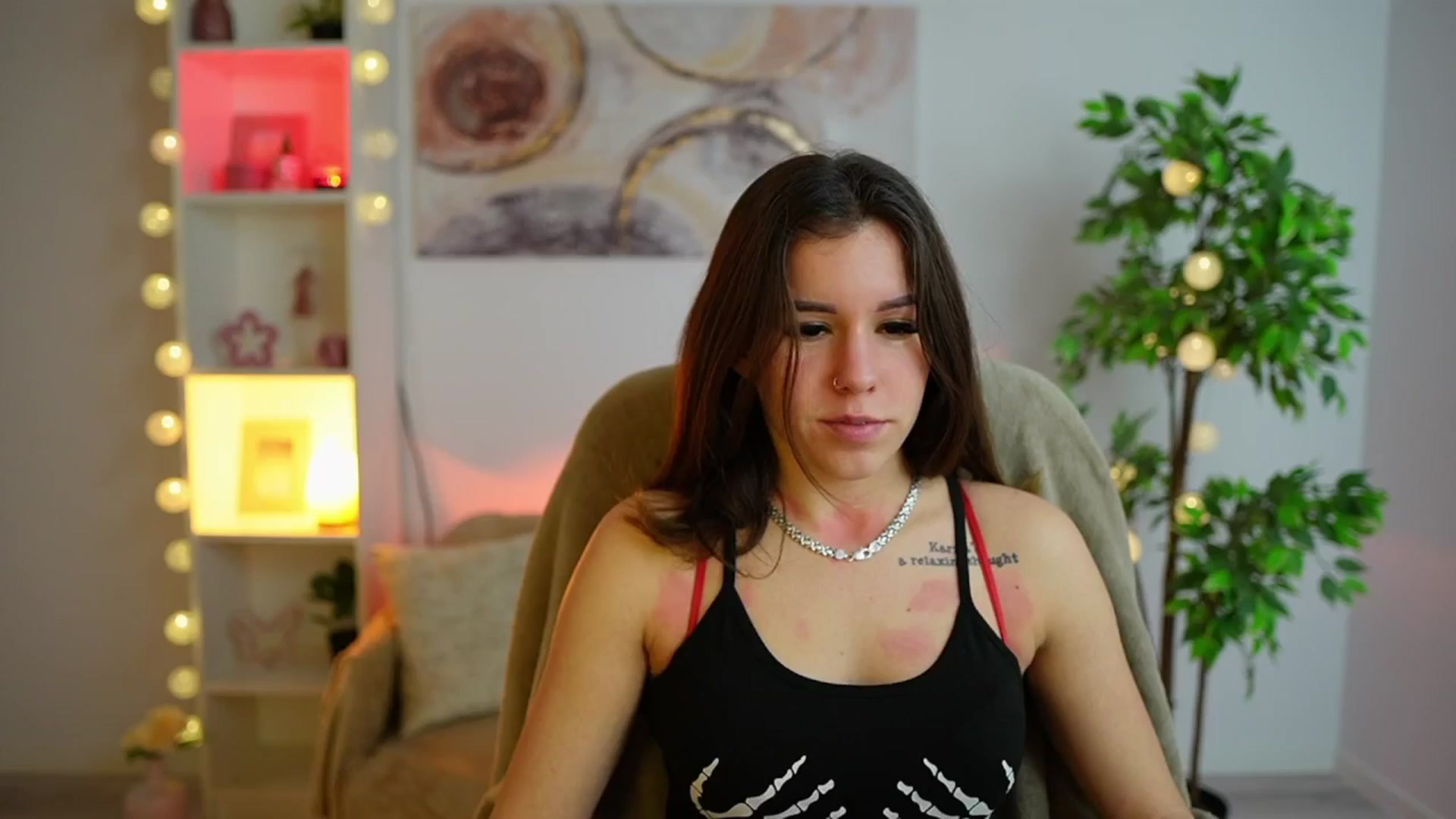 Gallery image thumbnail from Alyssa_Hall's myfreecams stream on, 01/30/2025, 16:03 image 2 of 20