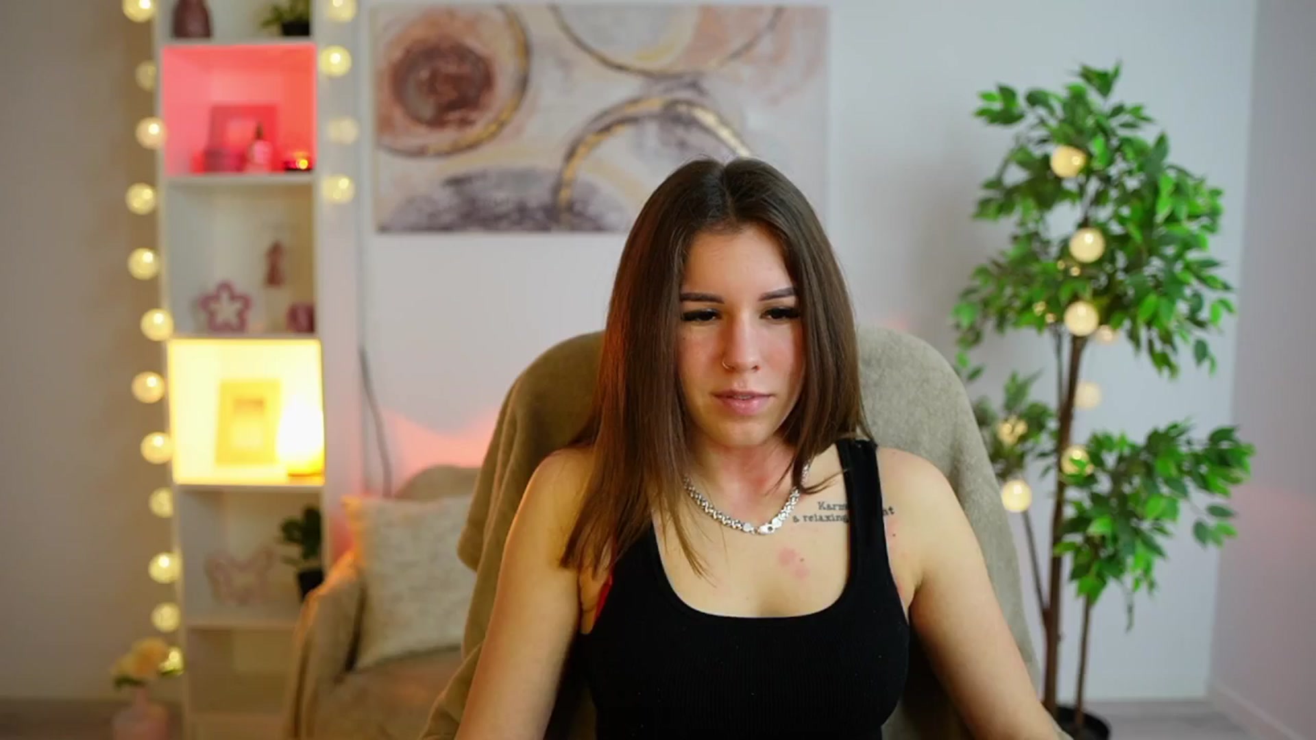 Gallery image thumbnail from Alyssa_Hall's myfreecams stream on, 01/31/2025, 15:59 image 7 of 20