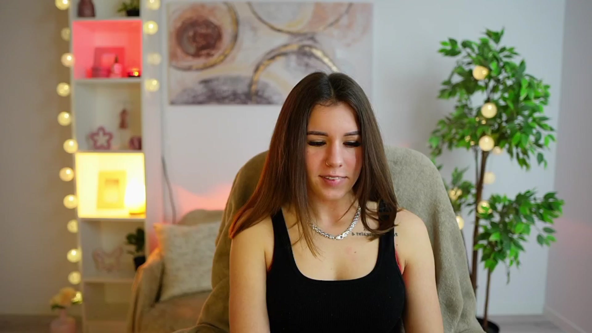 Gallery image thumbnail from Alyssa_Hall's myfreecams stream on, 01/31/2025, 15:59 image 10 of 20