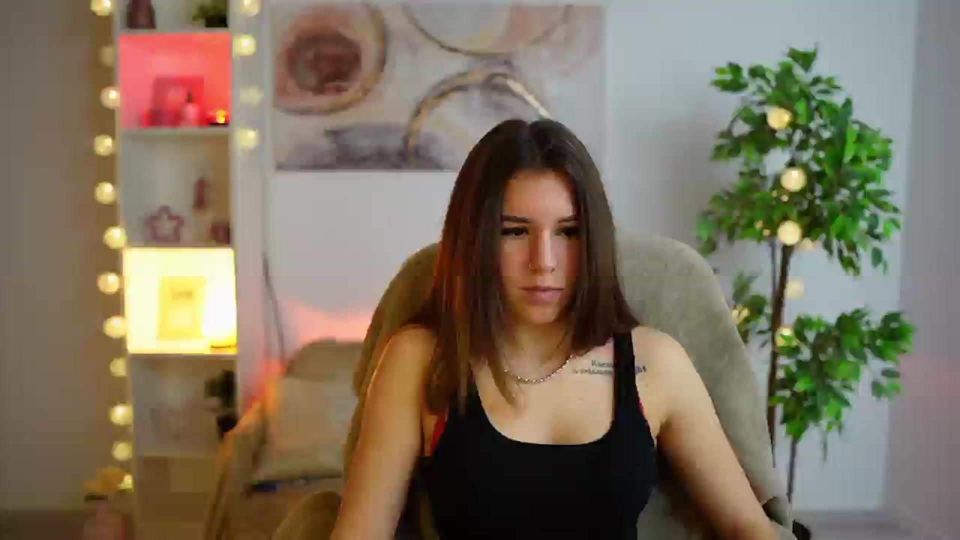 Gallery image thumbnail from Alyssa_Hall's myfreecams stream on, 01/31/2025, 17:53 image 9 of 20