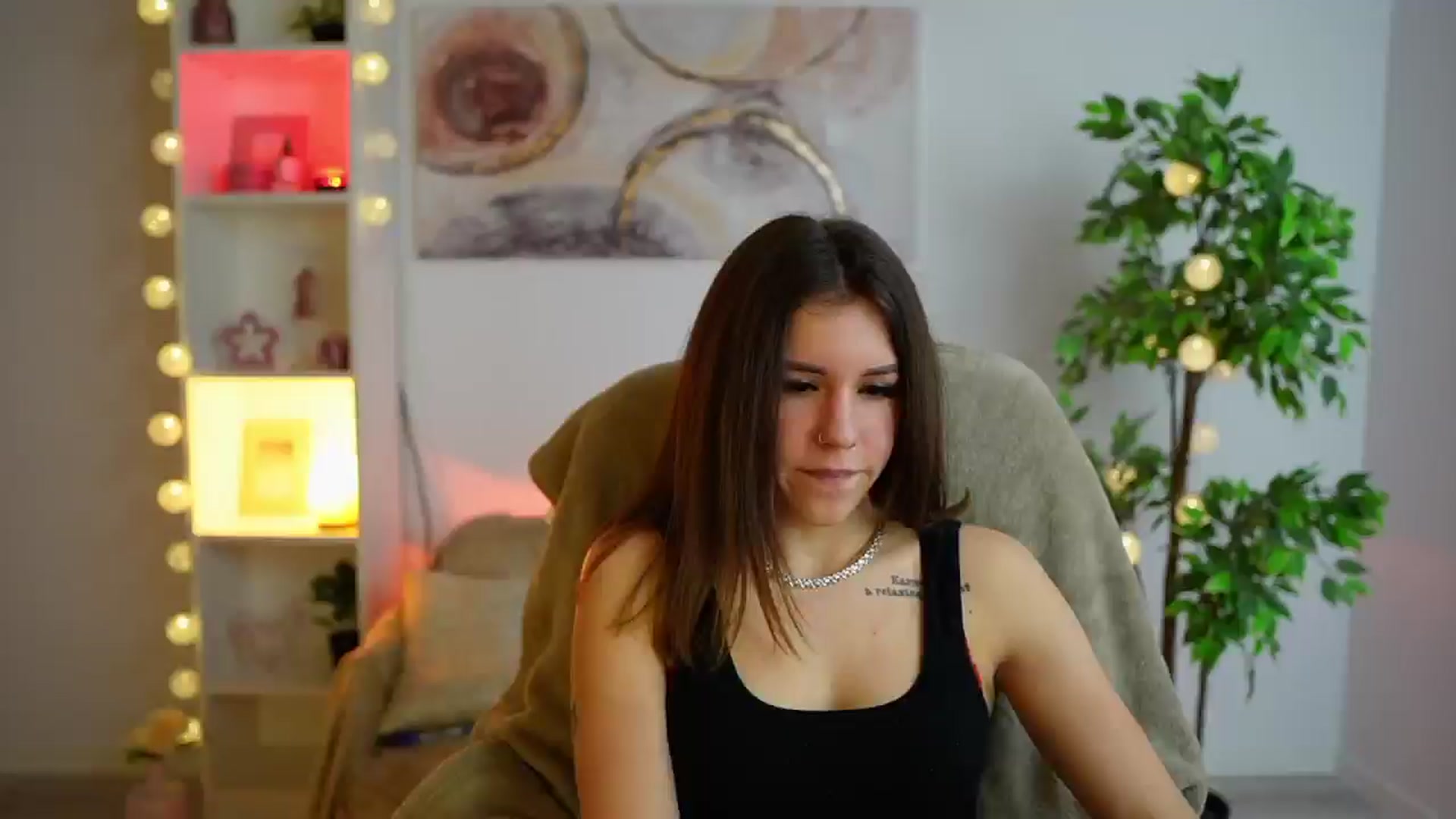 Gallery image thumbnail from Alyssa_Hall's myfreecams stream on, 01/31/2025, 17:53 image 20 of 20