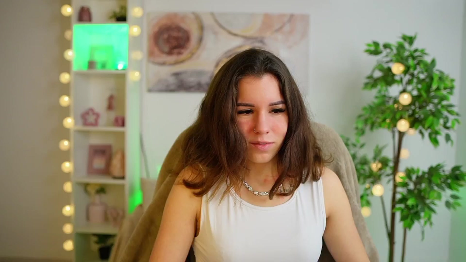 Gallery image thumbnail from Alyssa_Hall's myfreecams stream on, 02/04/2025, 14:51 image 8 of 20