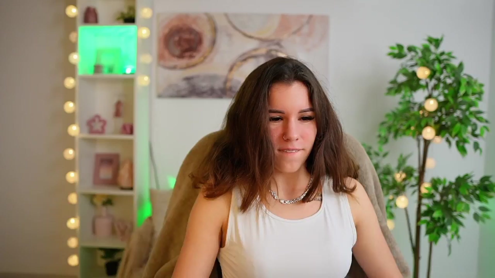 Gallery image thumbnail from Alyssa_Hall's myfreecams stream on, 02/04/2025, 14:51 image 17 of 20