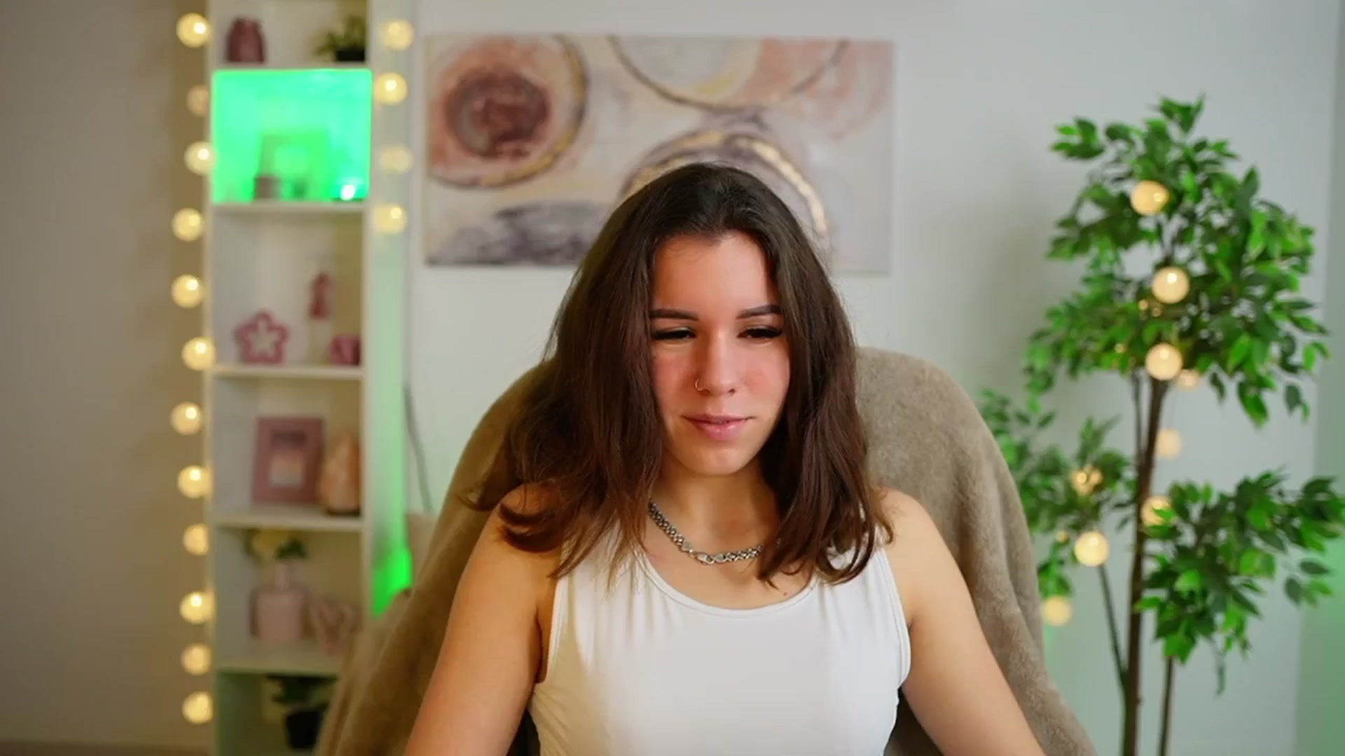 Gallery image thumbnail from Alyssa_Hall's myfreecams stream on, 02/04/2025, 14:51 image 16 of 20