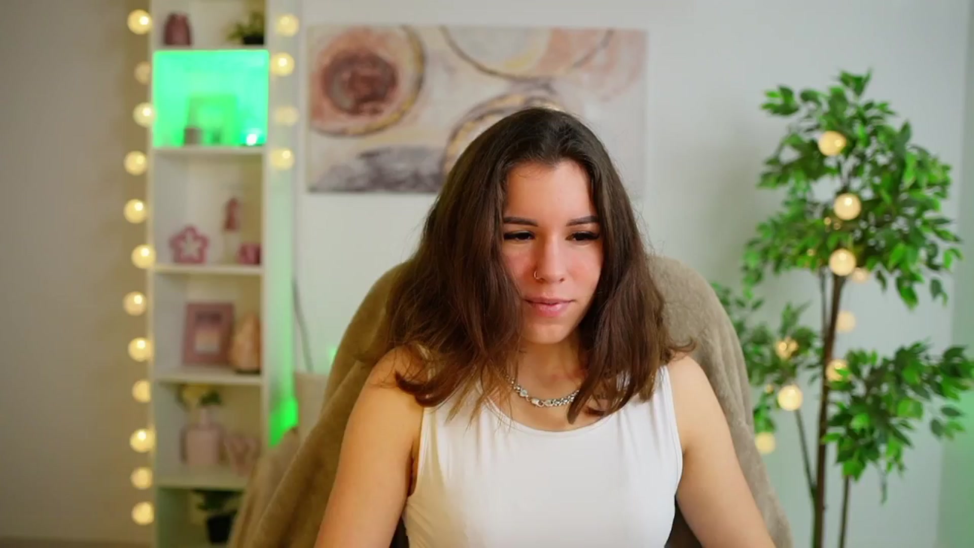Gallery image thumbnail from Alyssa_Hall's myfreecams stream on, 02/04/2025, 14:51 image 10 of 20