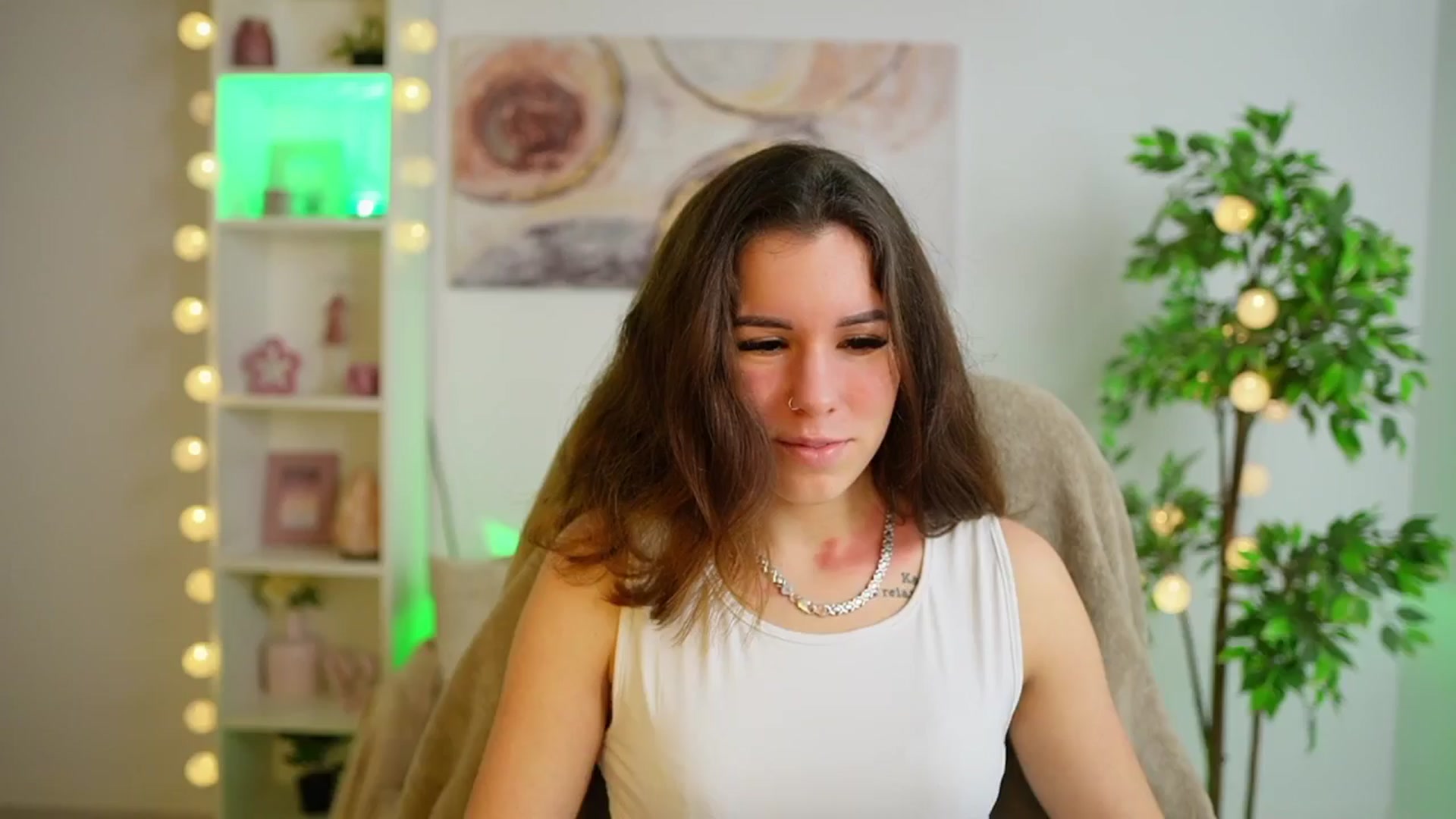 Gallery image thumbnail from Alyssa_Hall's myfreecams stream on, 02/04/2025, 14:51 image 2 of 20