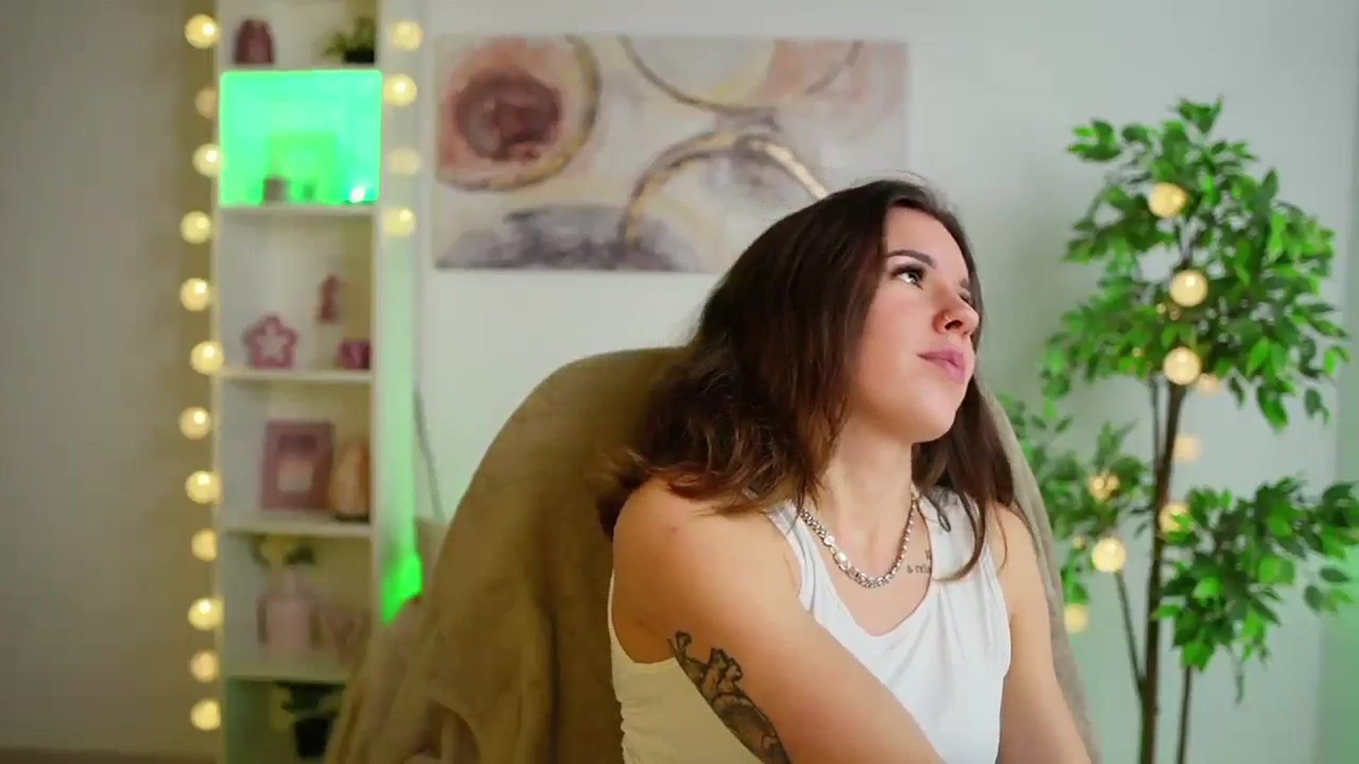 Gallery image thumbnail from Alyssa_Hall's myfreecams stream on, 02/04/2025, 15:40 image 15 of 20