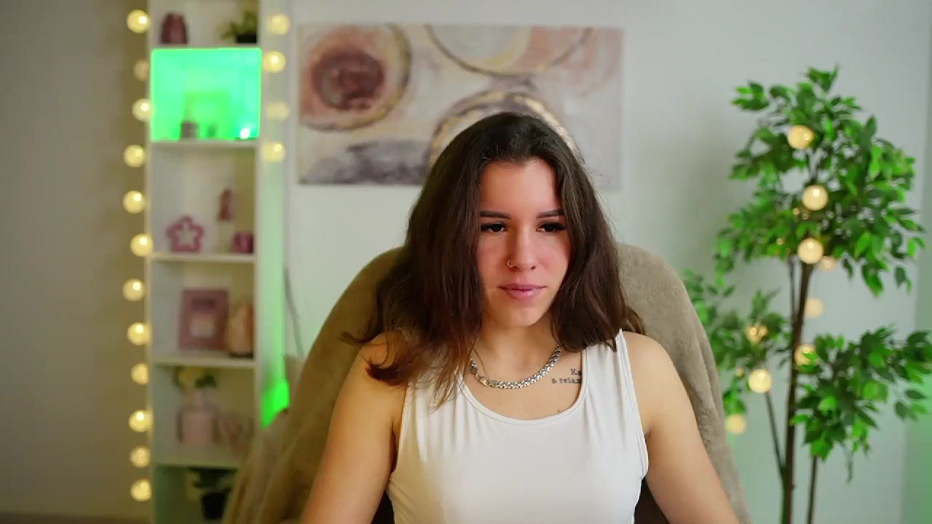 Gallery image thumbnail from Alyssa_Hall's myfreecams stream on, 02/04/2025, 15:40 image 10 of 20