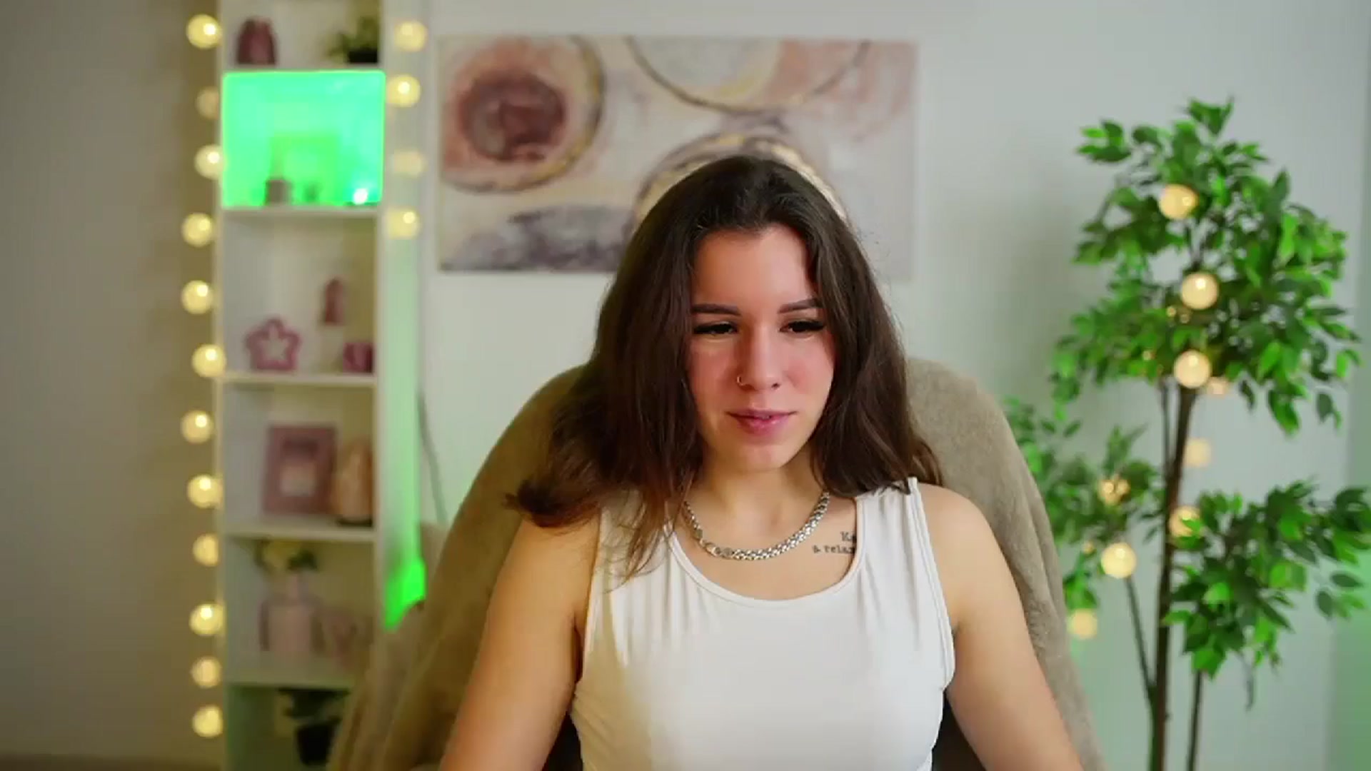 Gallery image thumbnail from Alyssa_Hall's myfreecams stream on, 02/04/2025, 15:40 image 5 of 20