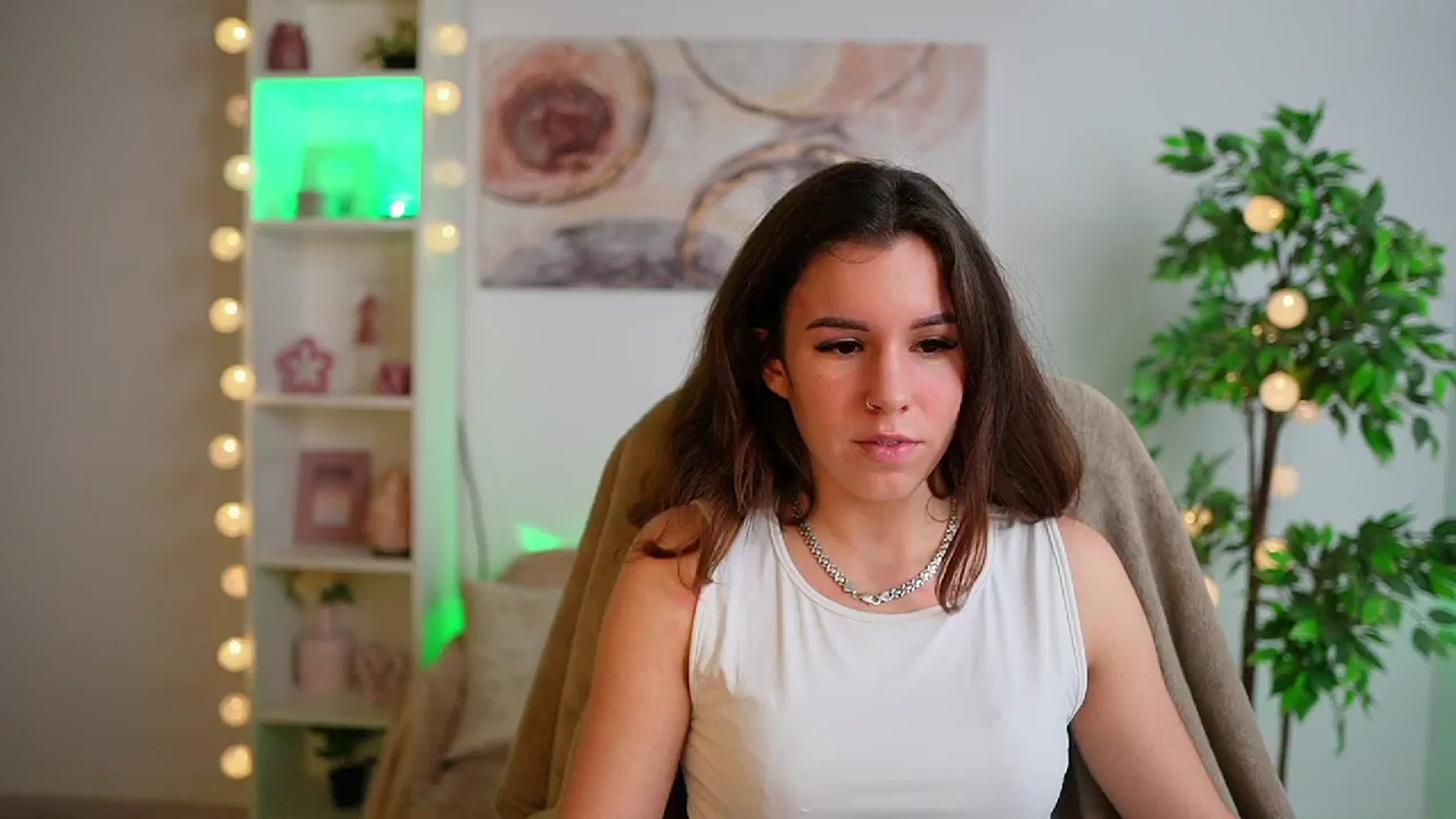 Gallery image thumbnail from Alyssa_Hall's myfreecams stream on, 02/04/2025, 17:53 image 18 of 20