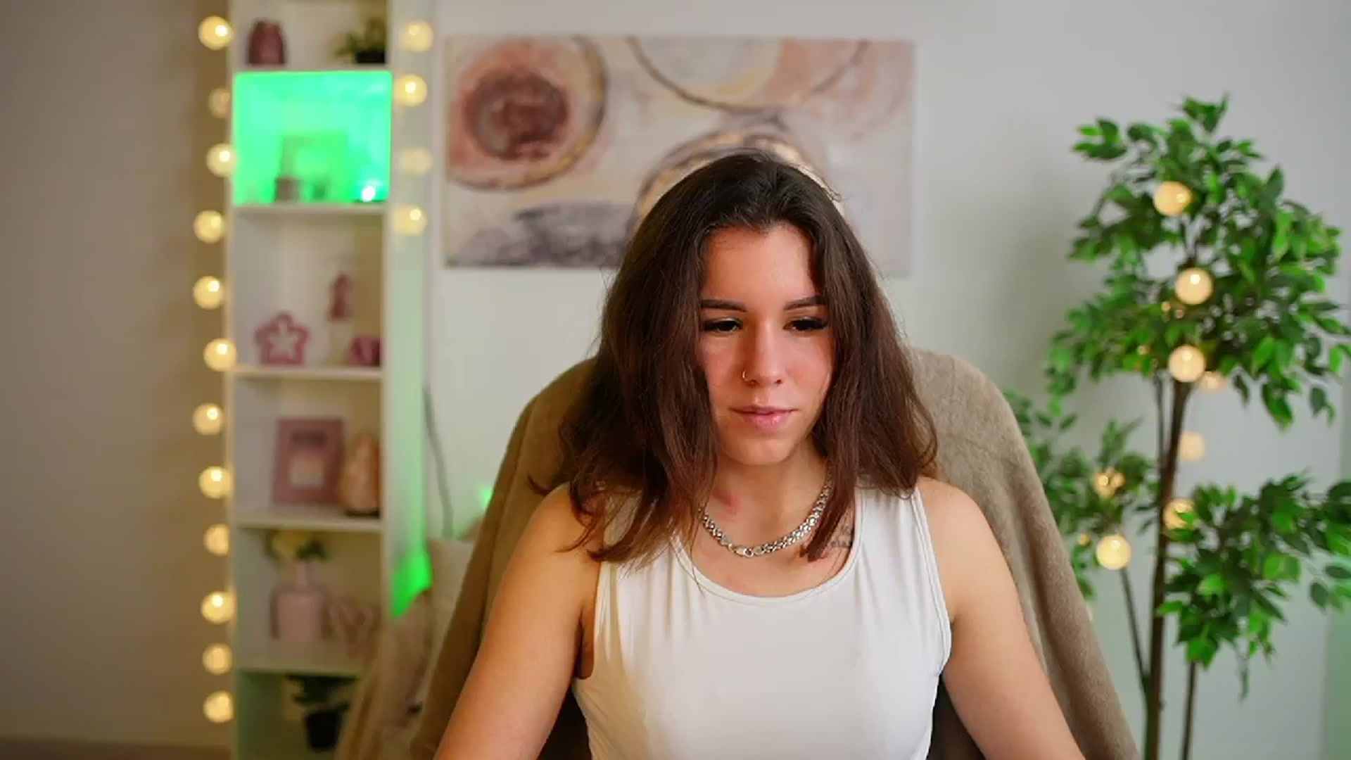 Gallery image thumbnail from Alyssa_Hall's myfreecams stream on, 02/04/2025, 17:53 image 7 of 20
