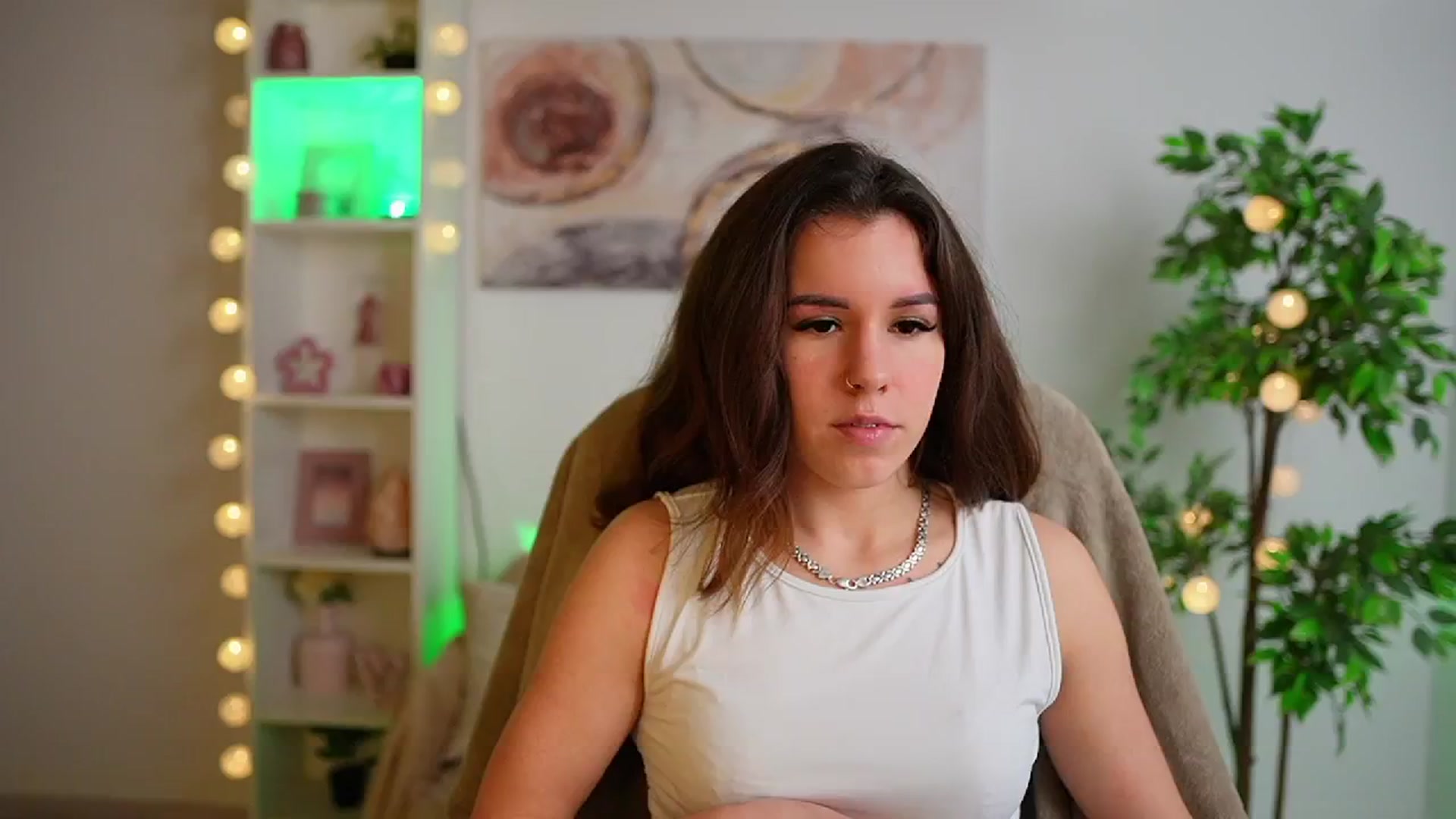Gallery image thumbnail from Alyssa_Hall's myfreecams stream on, 02/04/2025, 17:53 image 14 of 20