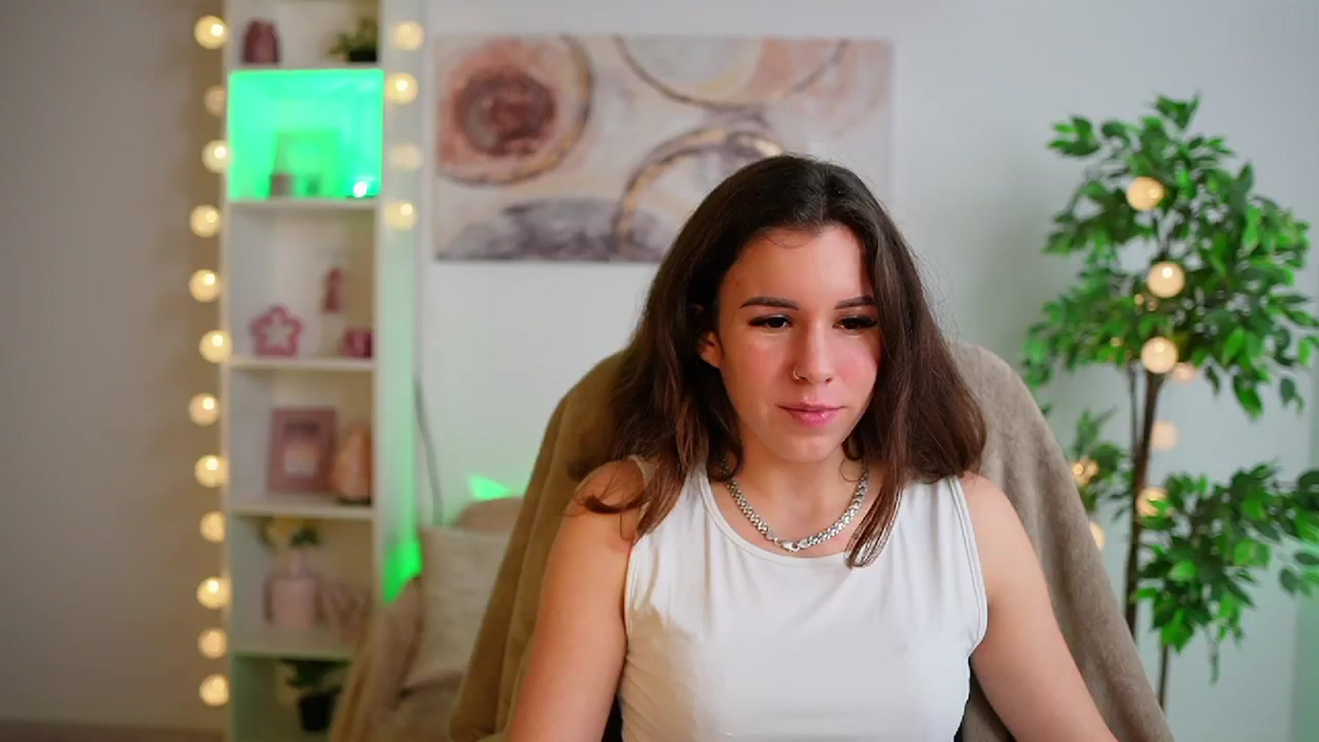 Gallery image thumbnail from Alyssa_Hall's myfreecams stream on, 02/04/2025, 17:53 image 19 of 20