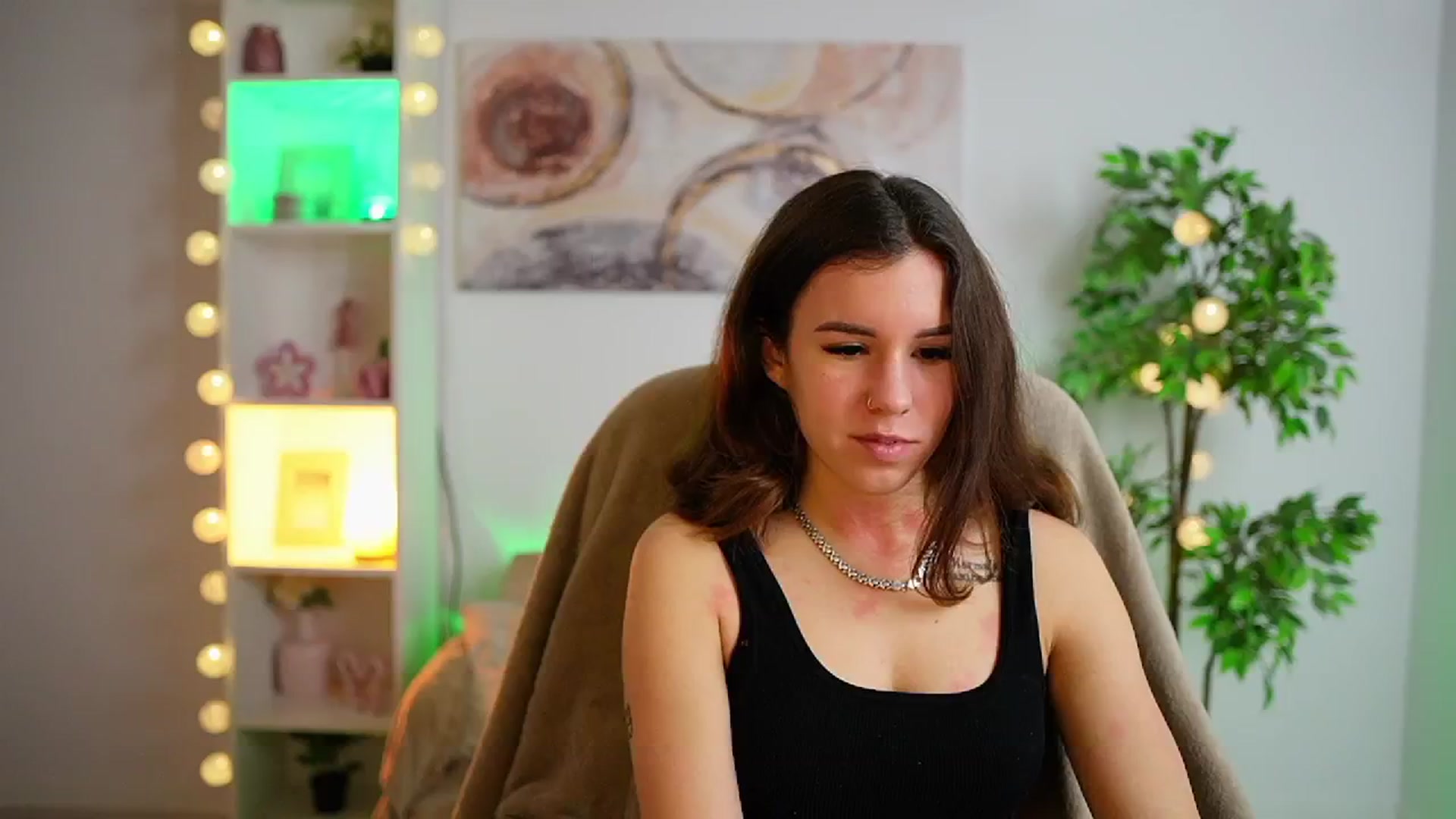 Gallery image thumbnail from Alyssa_Hall's myfreecams stream on, 02/05/2025, 15:47 image 4 of 20