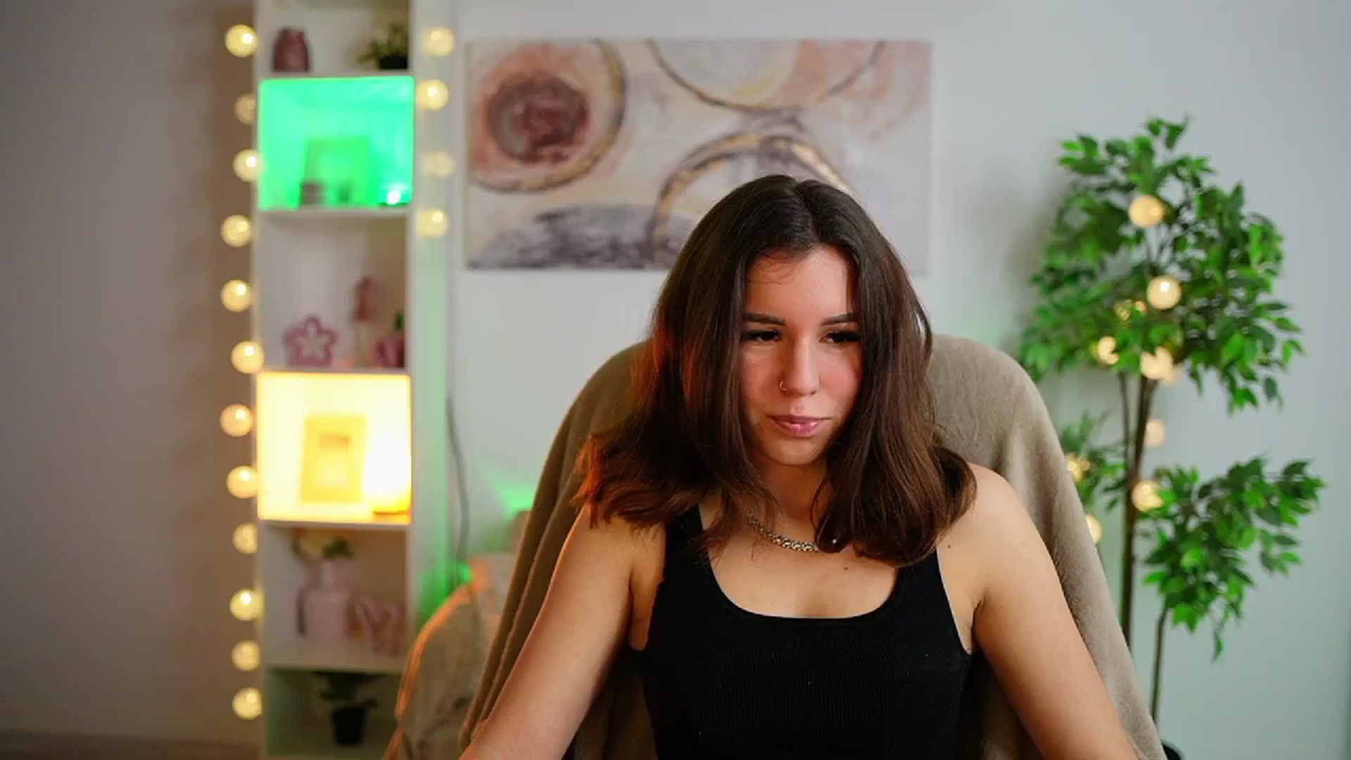 Gallery image thumbnail from Alyssa_Hall's myfreecams stream on, 02/05/2025, 15:47 image 14 of 20