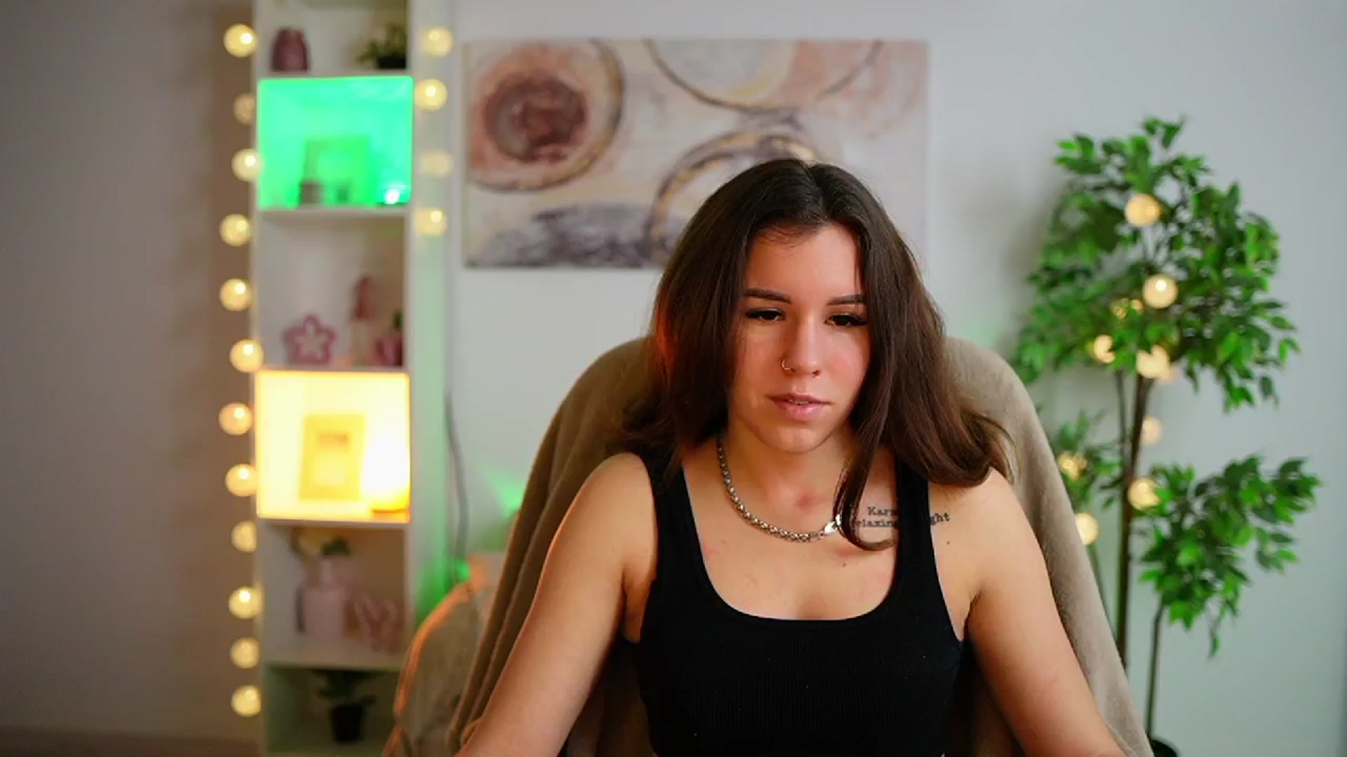 Gallery image thumbnail from Alyssa_Hall's myfreecams stream on, 02/05/2025, 15:47 image 11 of 20