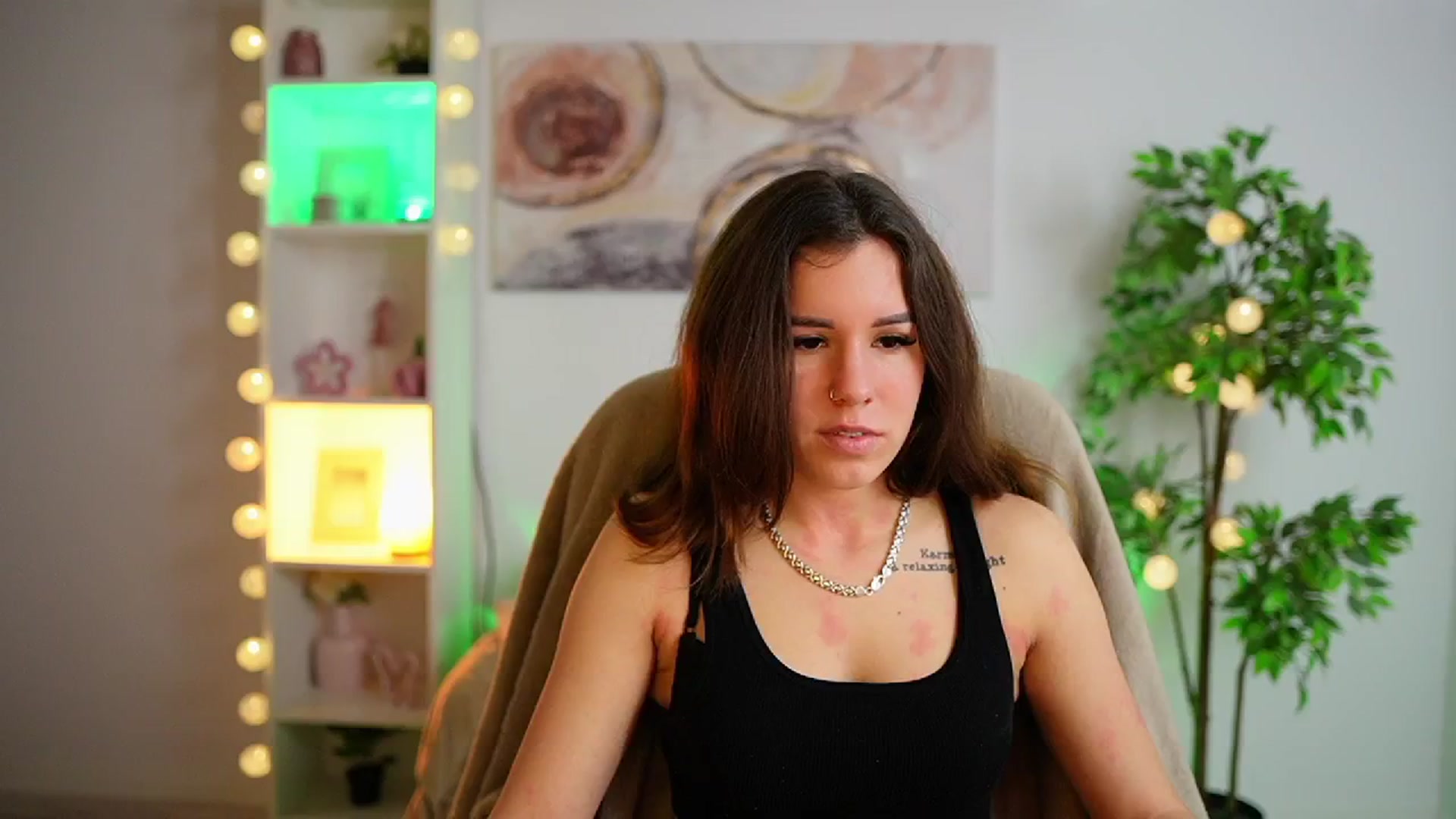 Gallery image thumbnail from Alyssa_Hall's myfreecams stream on, 02/05/2025, 15:47 image 6 of 20