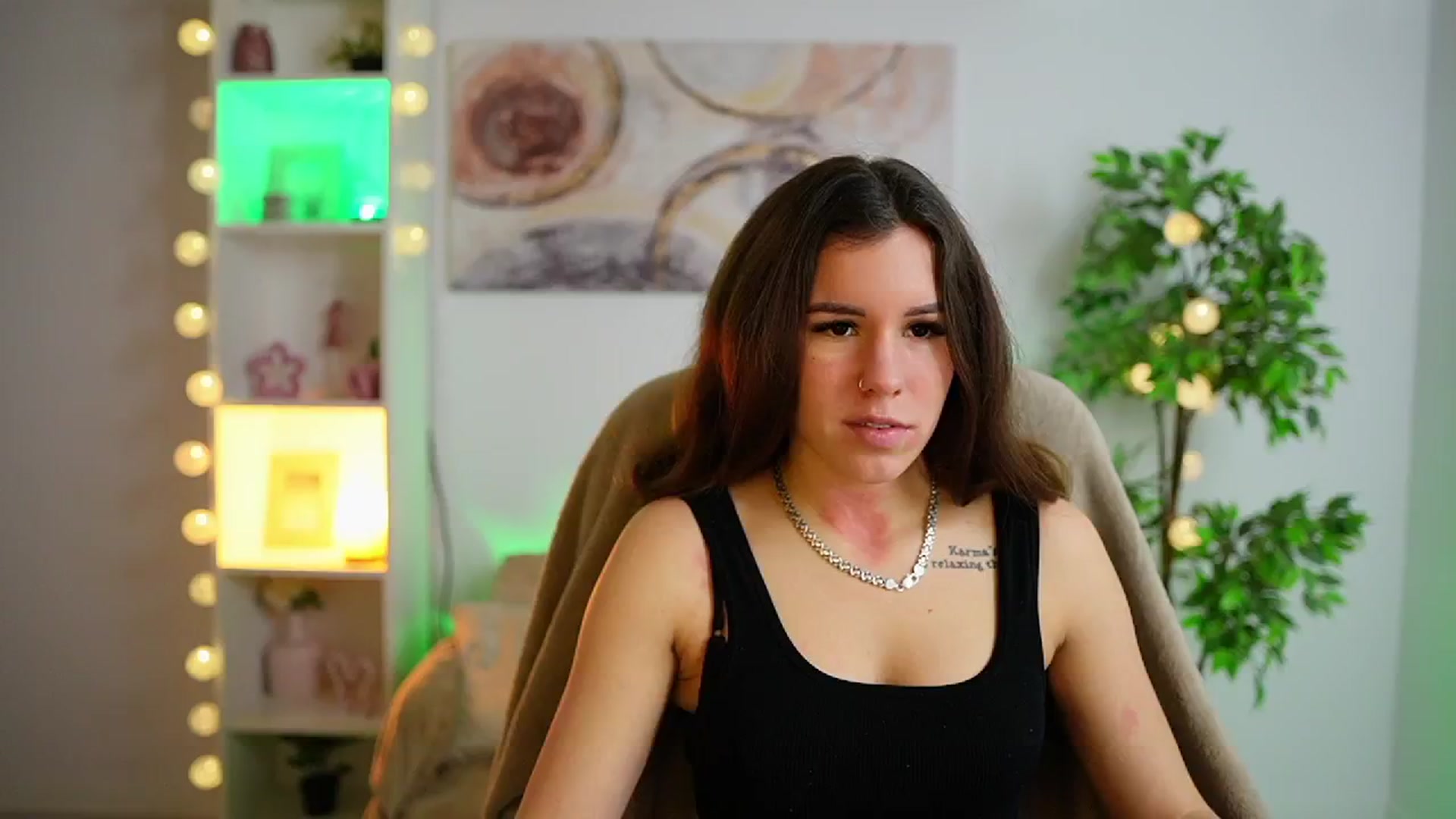Gallery image thumbnail from Alyssa_Hall's myfreecams stream on, 02/05/2025, 15:47 image 1 of 20
