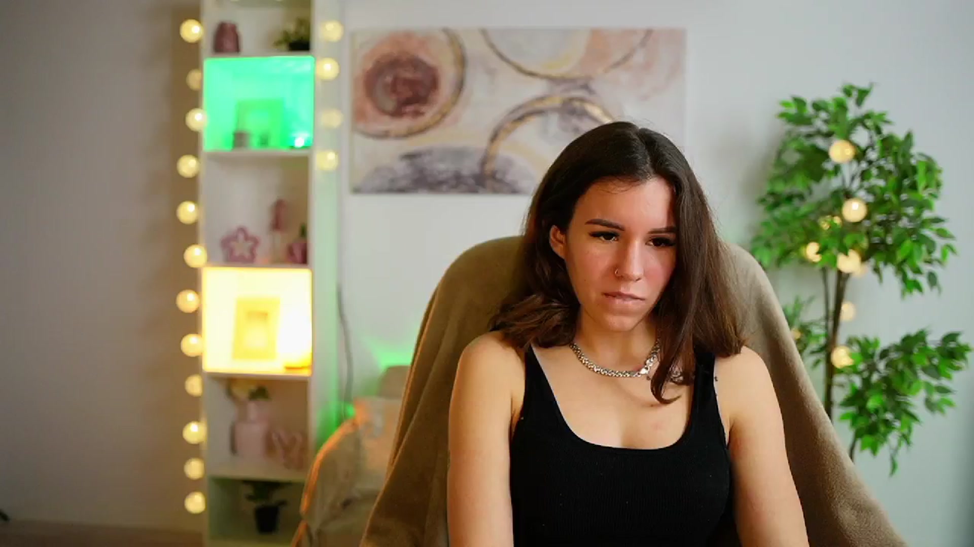 Gallery image thumbnail from Alyssa_Hall's myfreecams stream on, 02/05/2025, 16:11 image 15 of 20