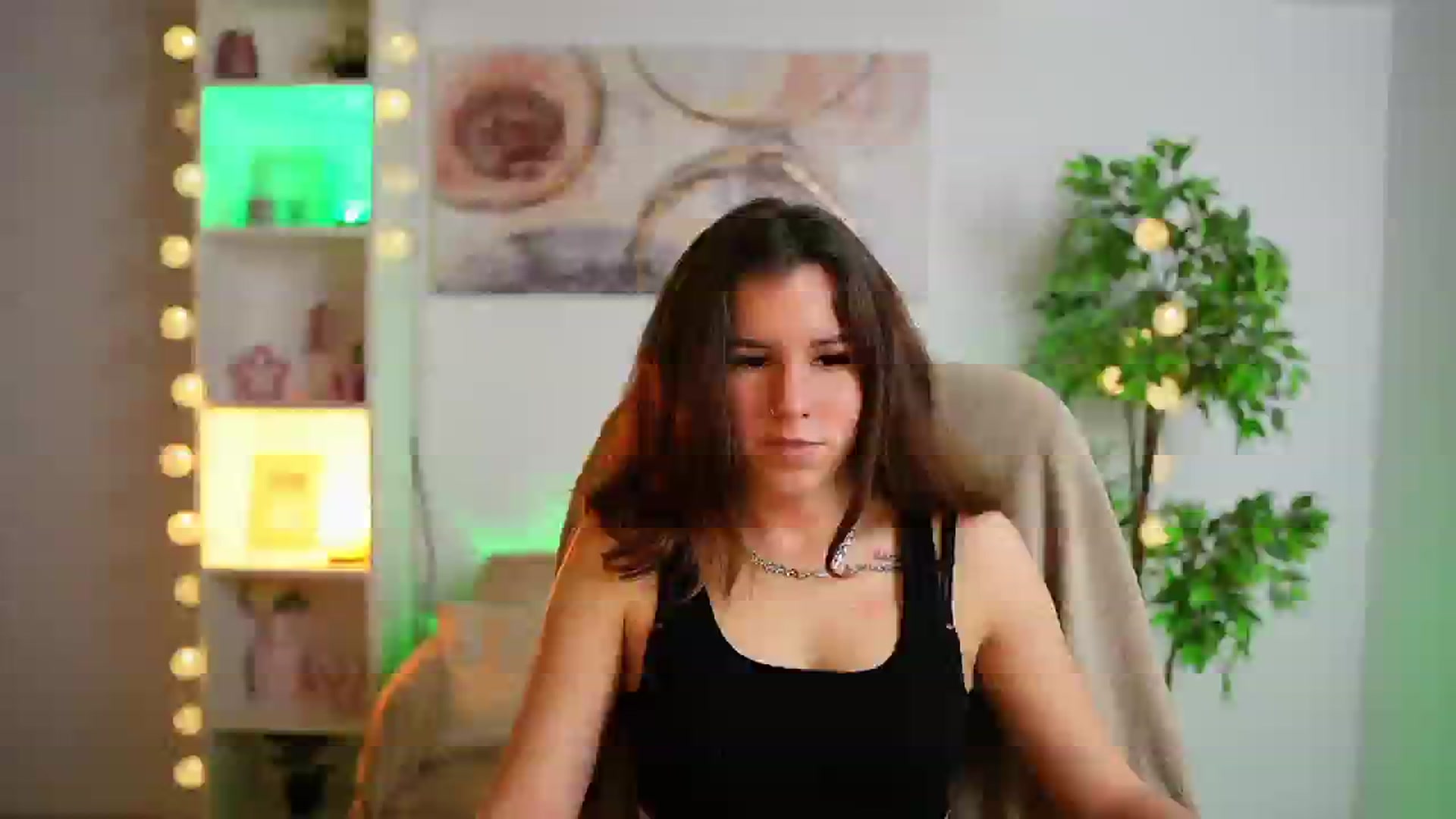 Gallery image thumbnail from Alyssa_Hall's myfreecams stream on, 02/05/2025, 17:40 image 10 of 20