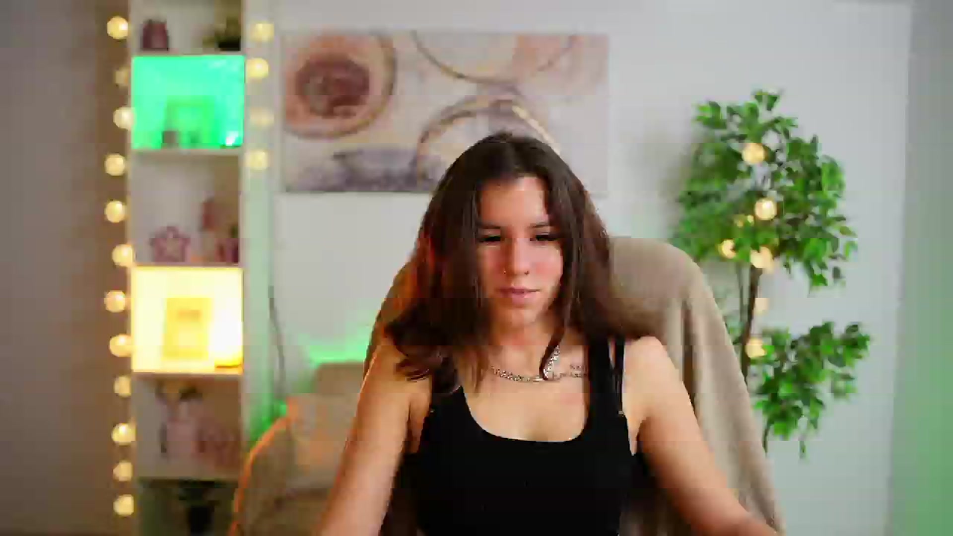 Gallery image thumbnail from Alyssa_Hall's myfreecams stream on, 02/05/2025, 17:40 image 11 of 20
