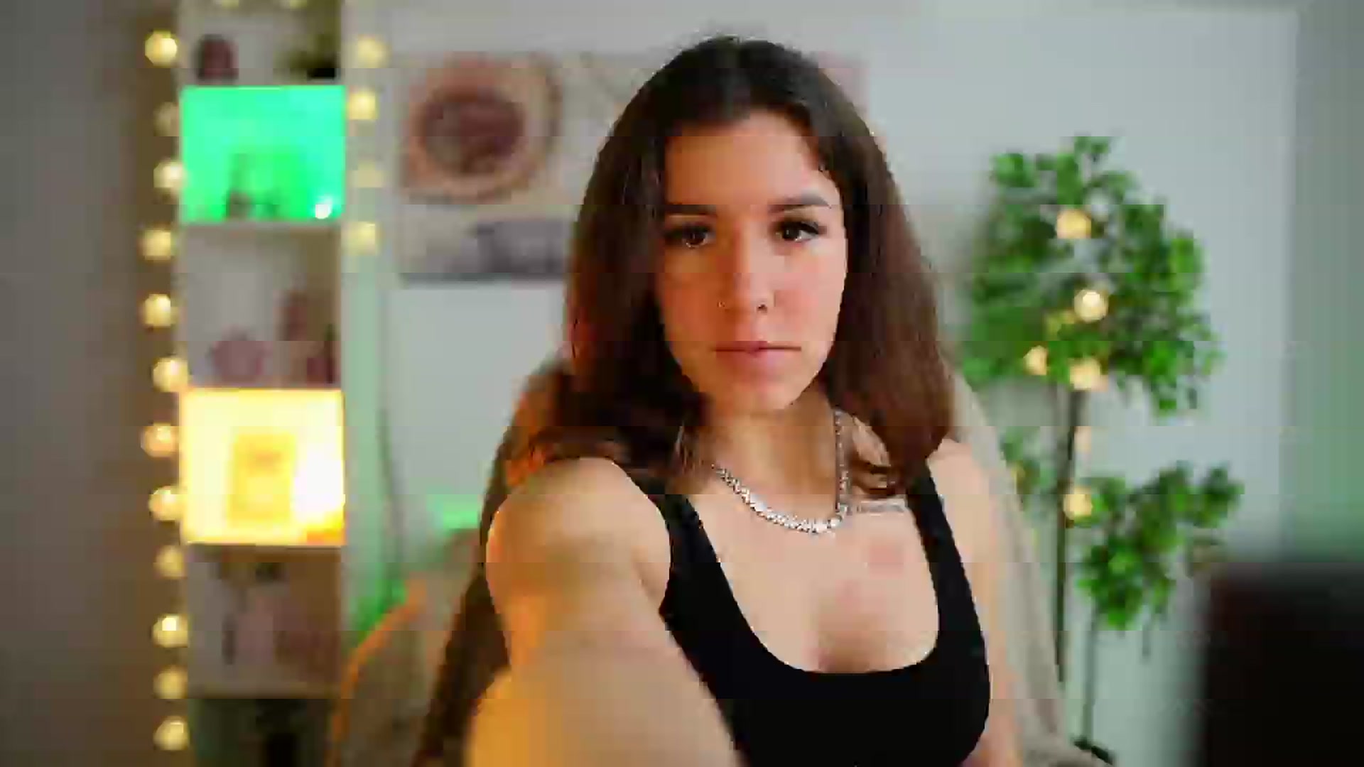 Gallery image thumbnail from Alyssa_Hall's myfreecams stream on, 02/05/2025, 17:40 image 3 of 20