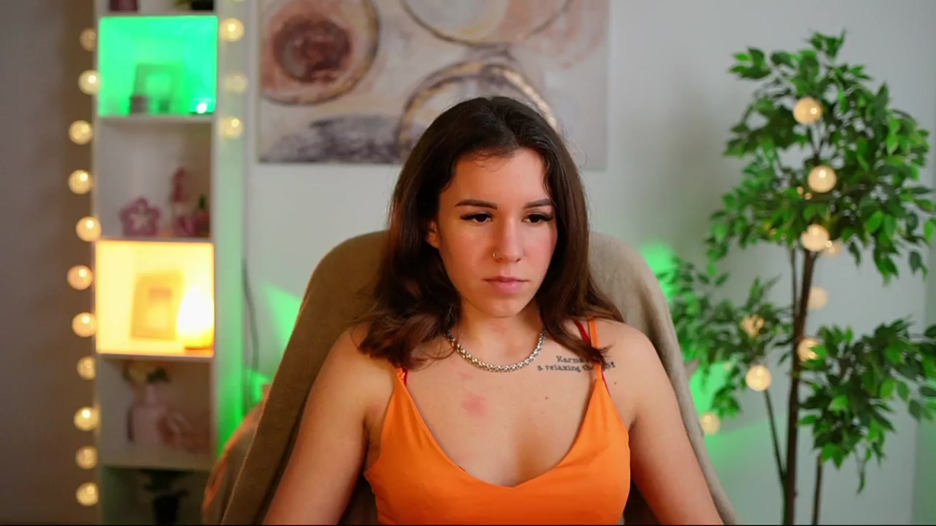 Gallery image thumbnail from Alyssa_Hall's myfreecams stream on, 02/06/2025, 16:05 image 16 of 20