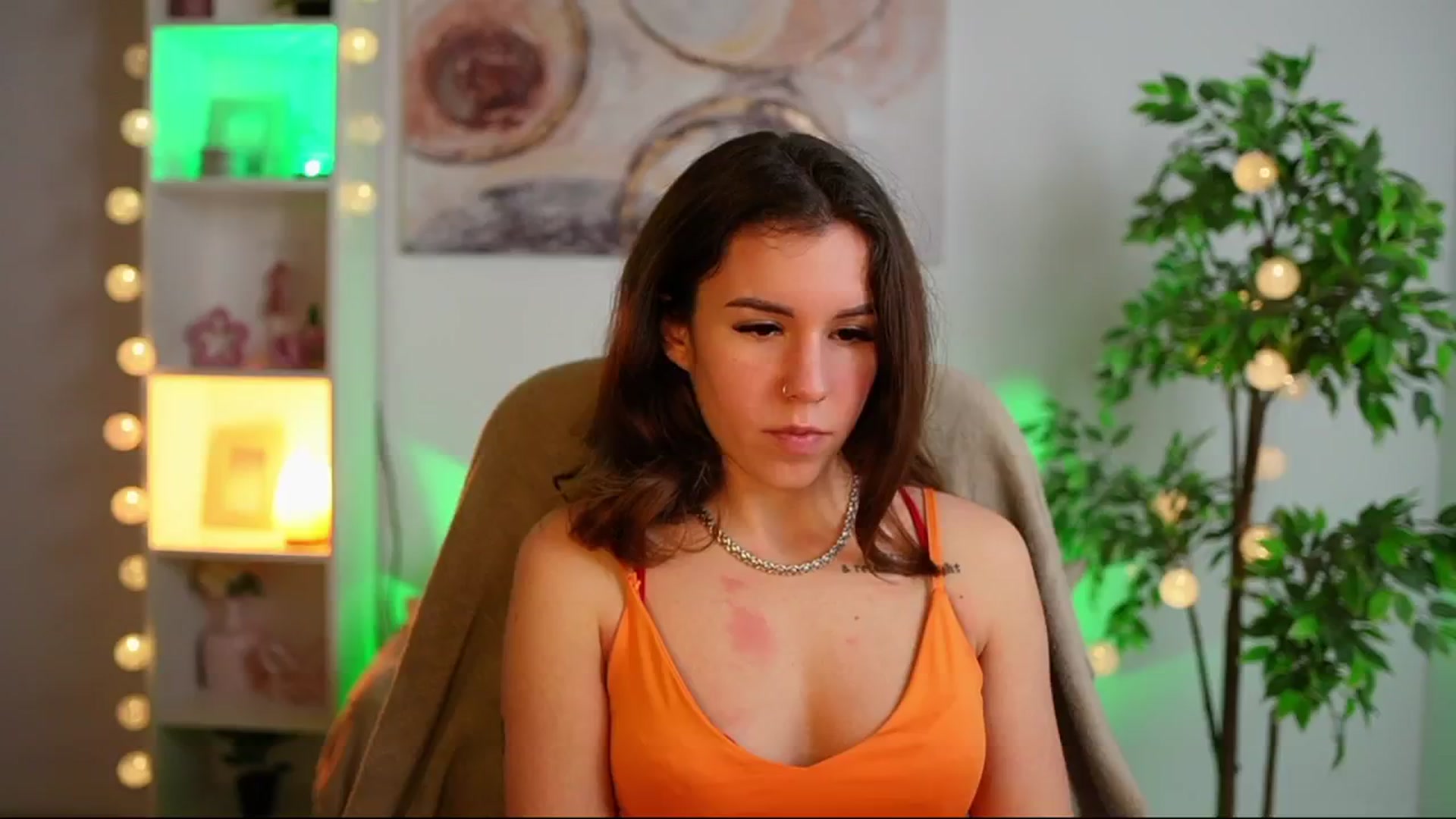 Gallery image thumbnail from Alyssa_Hall's myfreecams stream on, 02/06/2025, 16:05 image 13 of 20
