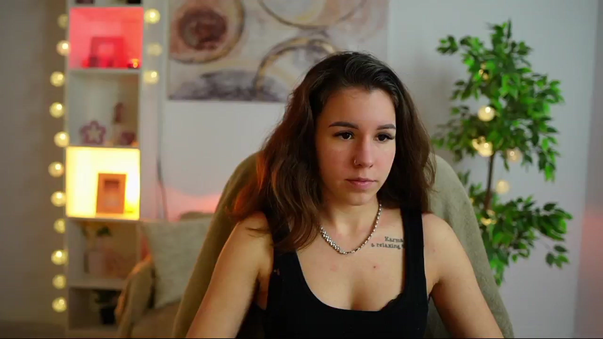 Gallery image thumbnail from Alyssa_Hall's myfreecams stream on, 02/11/2025, 14:42 image 2 of 20