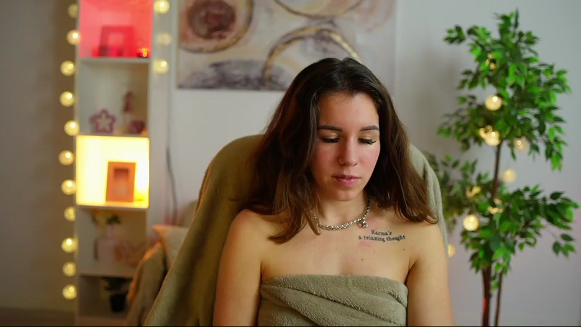 Gallery image thumbnail from Alyssa_Hall's myfreecams stream on, 02/11/2025, 15:38 image 11 of 20